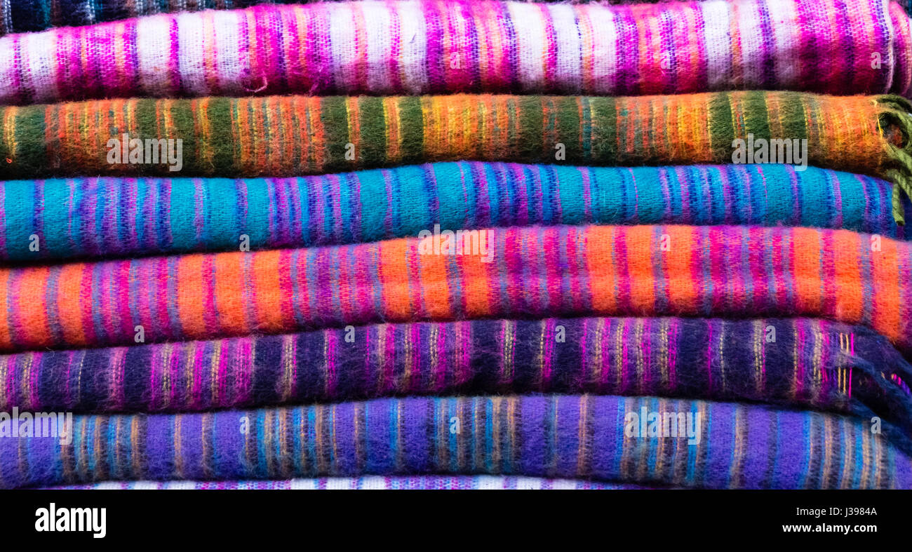 Bunte Yak Wolldecken in Namche Bazaar, Nepal Stockfotografie - Alamy