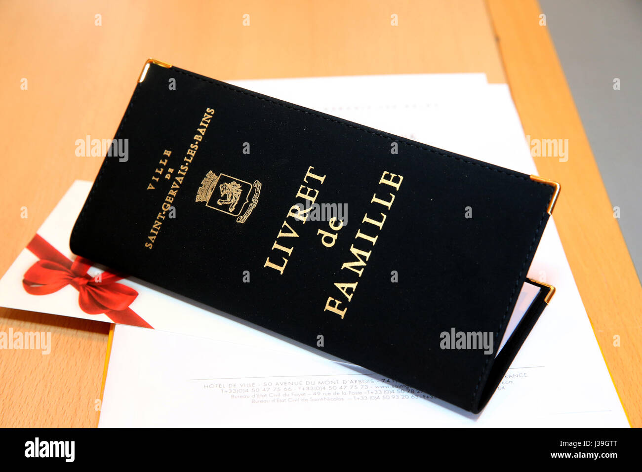 Standesamtliche Trauung. Familienbuch. Stockfoto