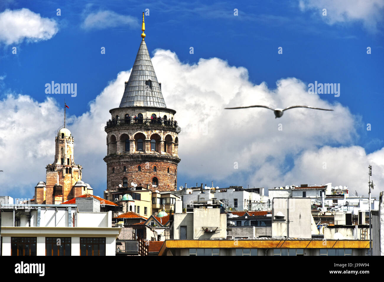 Galata-Turm, genannt auch der Turm von Christus ist eine mittelalterliche Steinturm im Stadtteil Galata in Istanbul, Türkei, Stockfoto