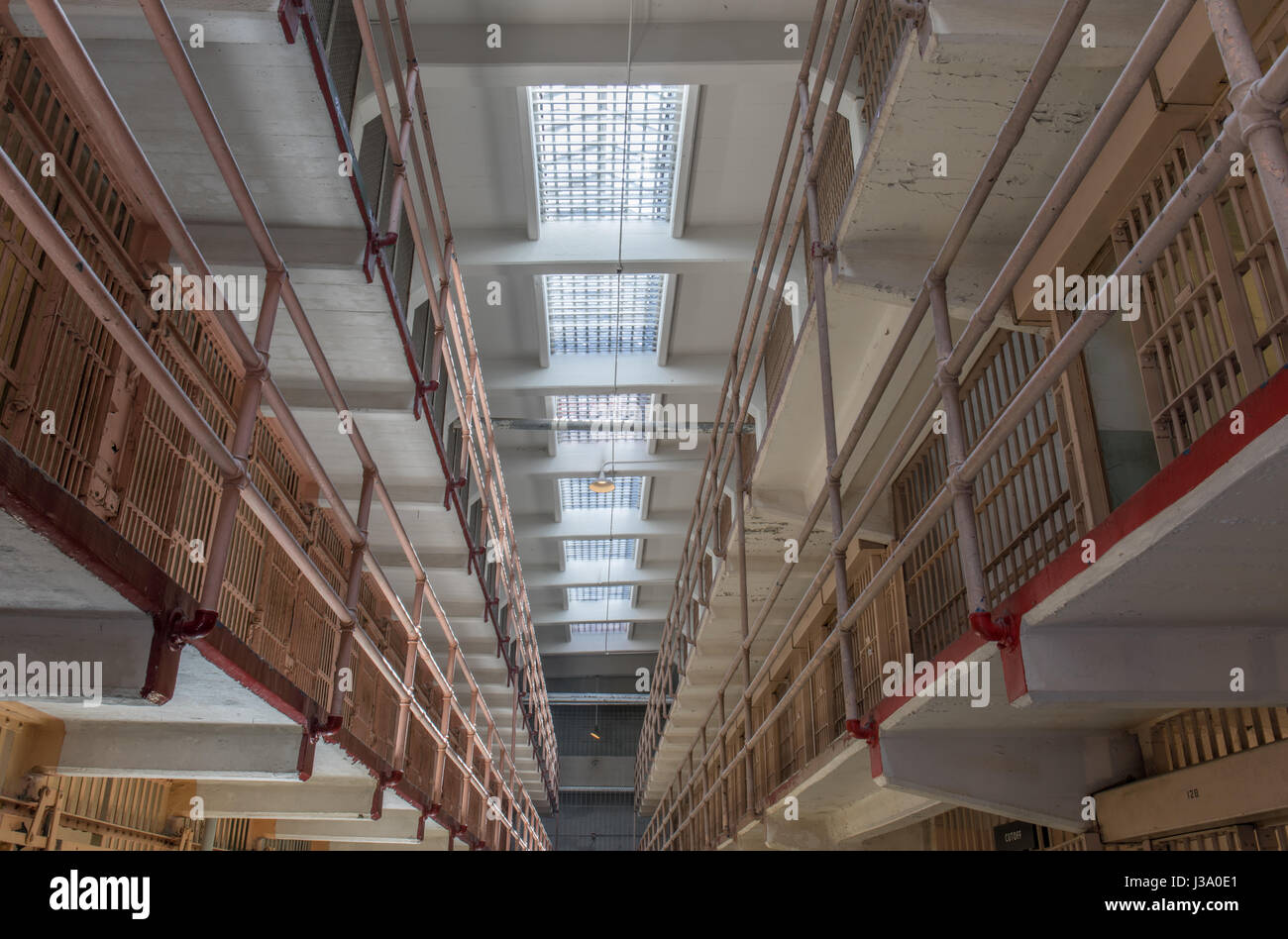 San Francisco, California, Vereinigte Staaten von Amerika - 30. April 2017: Zellenblock der Gefängnis Alcatraz. Stockfoto
