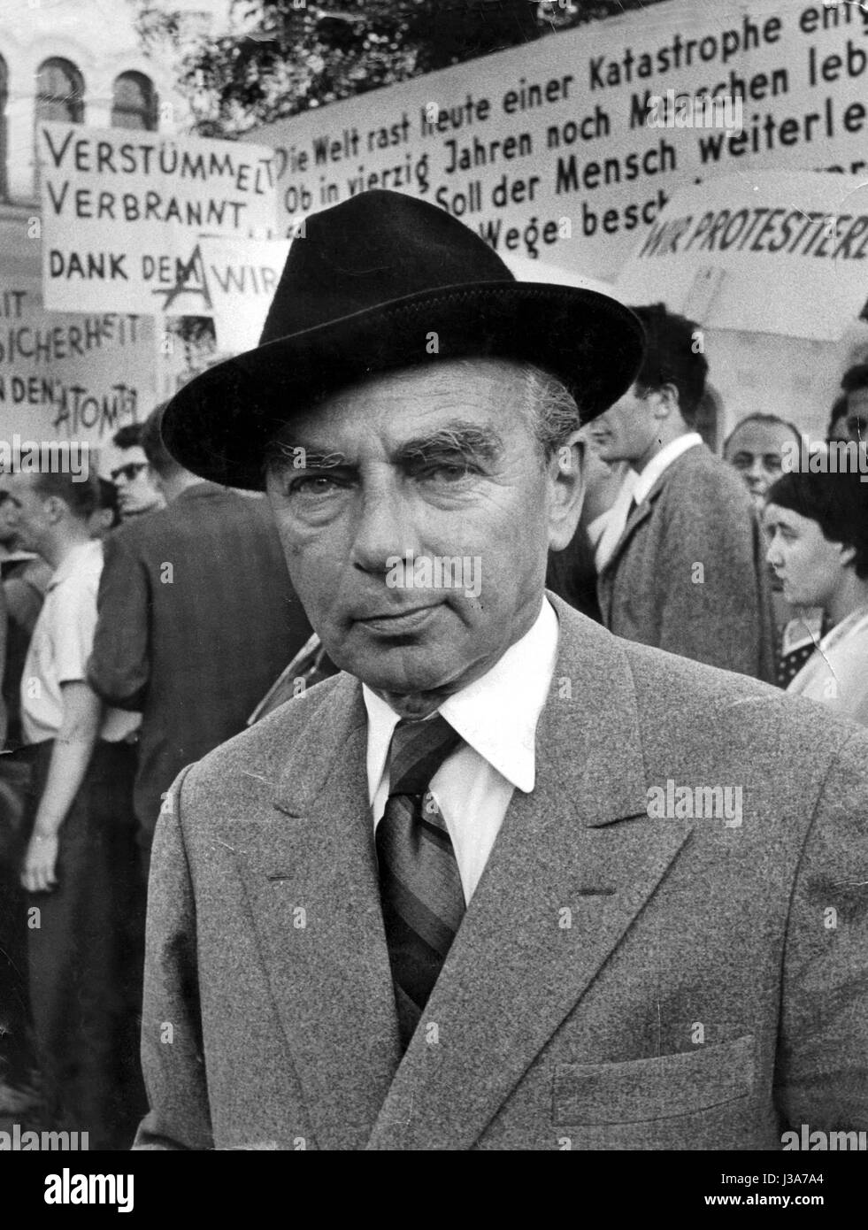 Erich kaestner Fotos und Bildmaterial in hoher Auflösung Alamy