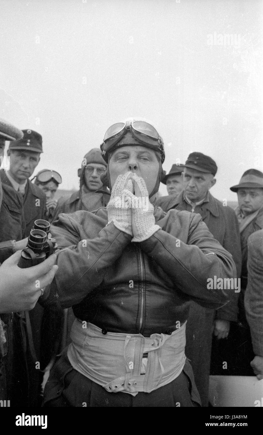 "Hermann Böhm auf der NSU '' Delphin III'', 1951" Stockfoto