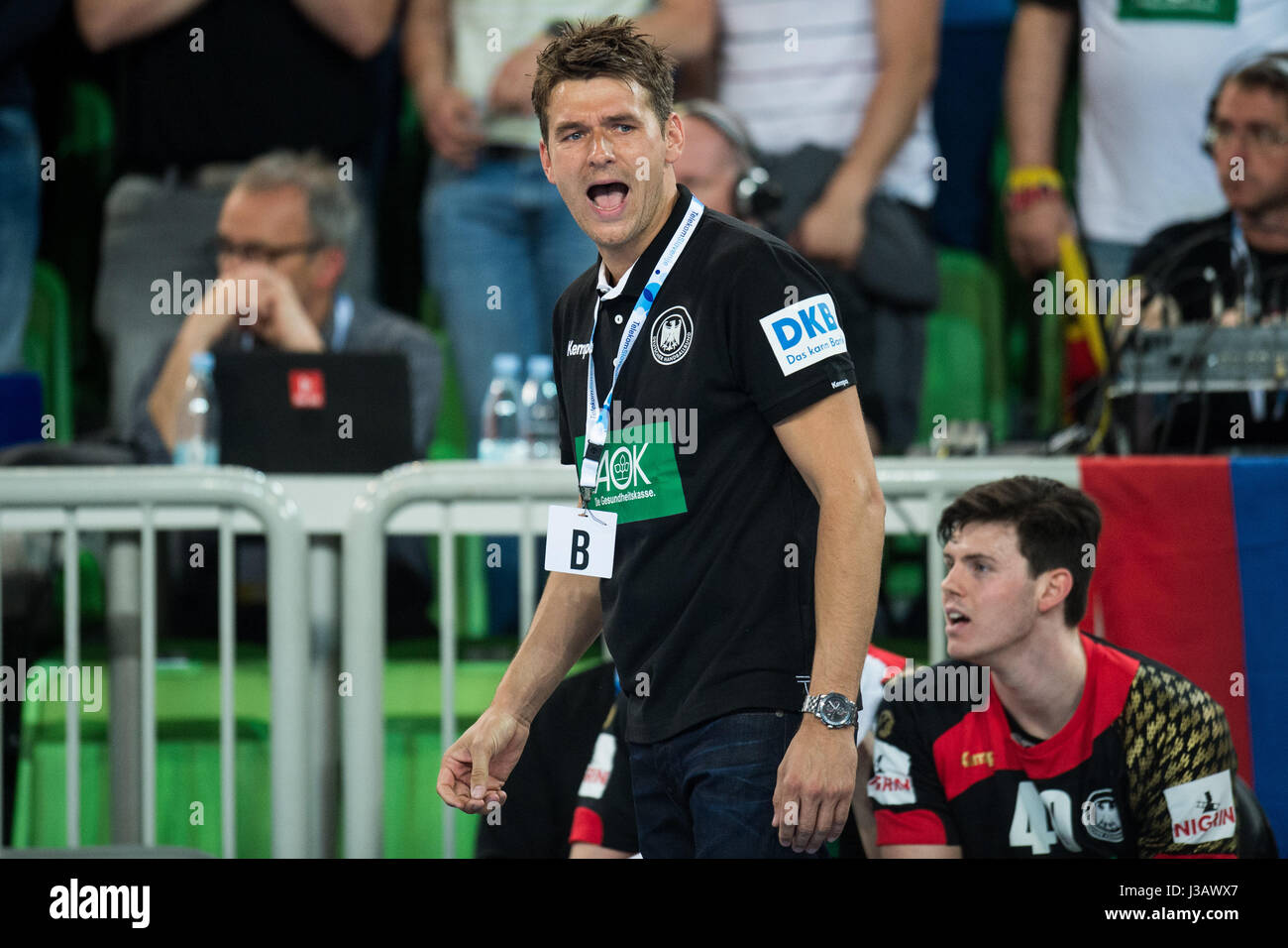 Dpatop - Christian Prokop Deutschlands in Aktion während der Europäischen Handball WM 2018 Qualifikationsspiel zwischen Slowenien und Deutschland bei der Arena-Stozice in Ljubljana/Slowenien, am 3. Mai 2017. Foto: Sasa Pahic Szabo/dpa Stockfoto