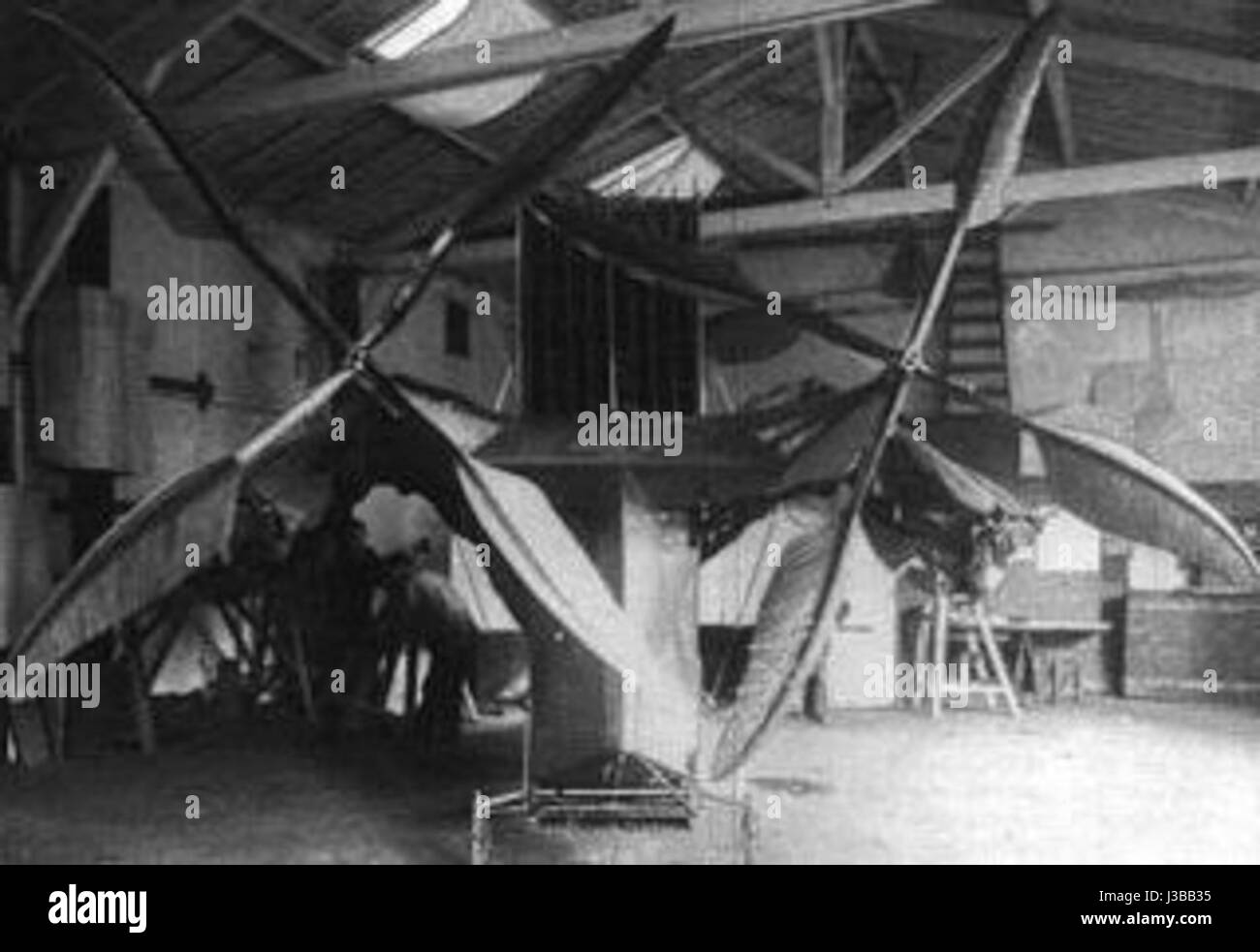 EOLE 3 aus dem Jahr 1897 bezieht sich wahrscheinlich auf eine frühe Version einer Windkraftanlage oder eines mechanischen Geräts, was die technologischen Fortschritte bei der Energieerzeugung im späten 19. Jahrhundert unterstreicht. Stockfoto