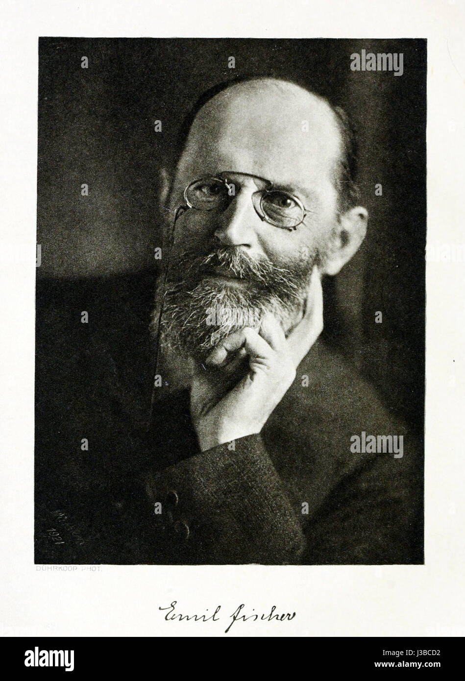 Emil Fischer war ein deutscher Chemiker, der für seine Pionierarbeit in der Biochemie und organischen Chemie, insbesondere im Bereich Zucker und Purine, bekannt war. Stockfoto