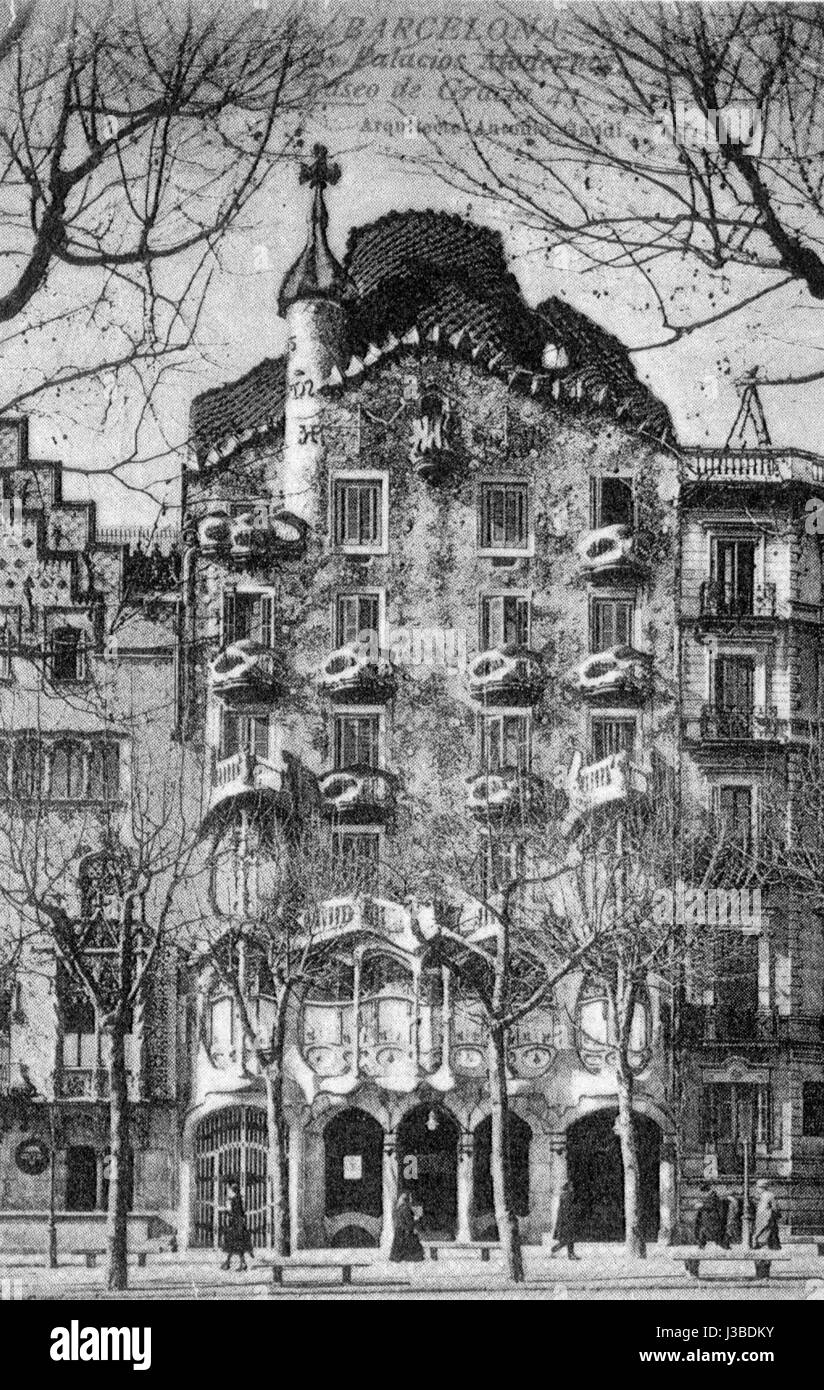 Die entrega fachada 22 bezieht sich auf die architektonische Gestaltung oder Lieferung der Fassade für Gebäude Nr. 22. Spezifische Details zum Standort oder Architekturstil werden nicht angegeben. Stockfoto