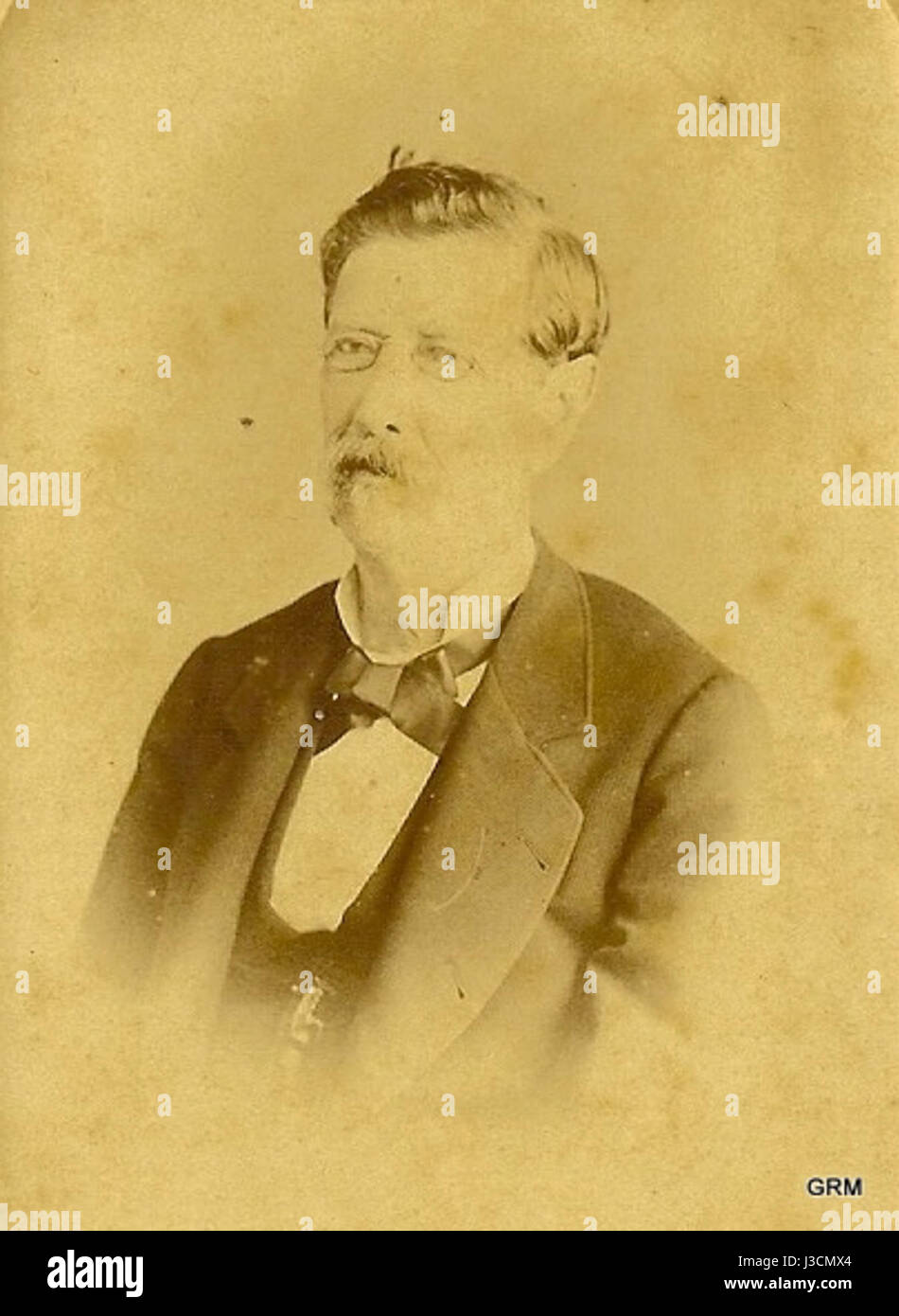 *Digitalizar00188* bezieht sich wahrscheinlich auf einen Prozess oder ein Projekt im Zusammenhang mit der Digitalisierung, bei dem physische Dokumente oder Bilder in ein digitales Format umgewandelt werden. Dieser Prozess ermöglicht einen einfacheren Zugriff auf wichtige Daten oder Materialien, deren Aufbewahrung und gemeinsame Nutzung. Stockfoto