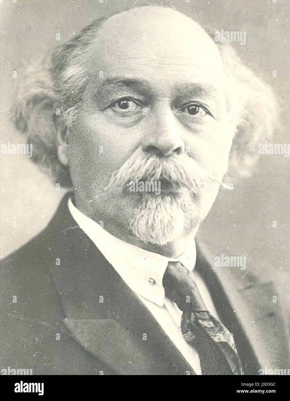 Dimitri Arakishvili war ein georgischer Komponist, der für seine Beiträge zur klassischen Musik bekannt ist. Seine Werke spiegeln die kulturellen Traditionen Georgiens wider und verbinden klassische westliche Musik mit georgischen Einflüssen. Stockfoto