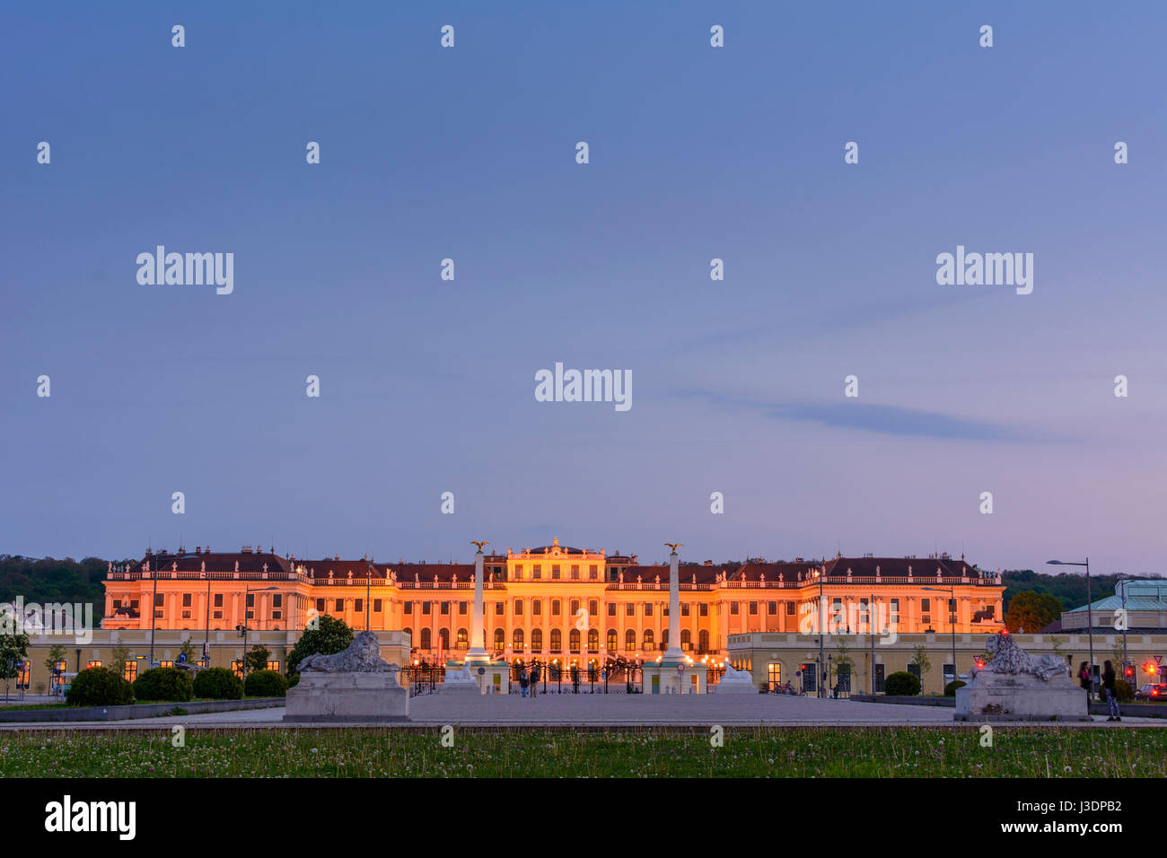 Schloss Schönbrunn Palace Schloss von außen Haupteingang, Wien, Wien, 13. Hietzing, Wien, Österreich Stockfoto