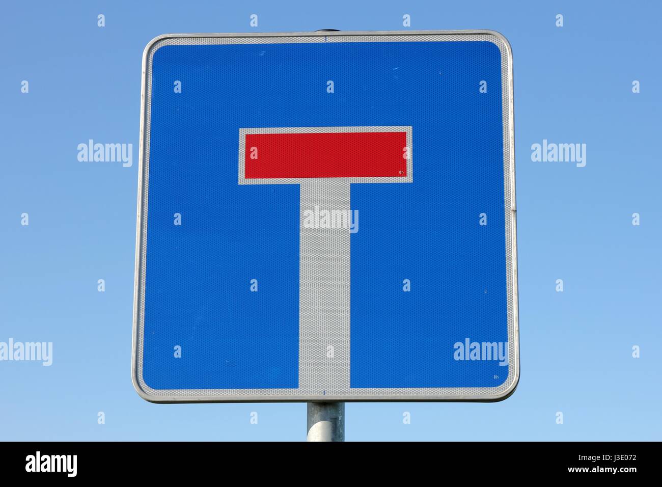 Deutsche Verkehrszeichen: keine Durchzugsstraße Stockfoto