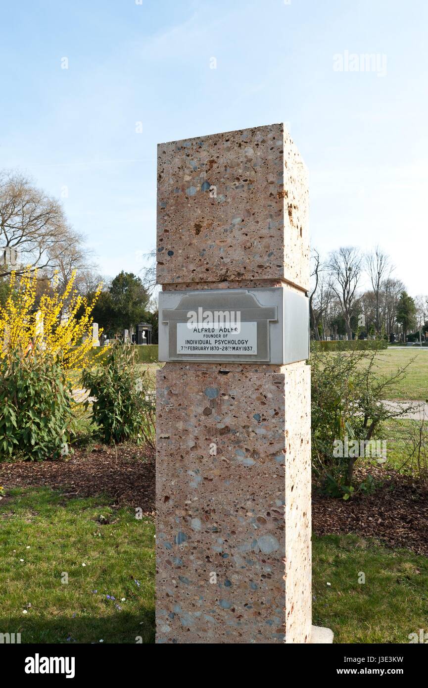 Wien, Zentralfriedhof, Grab von Alfred Adler Stockfoto