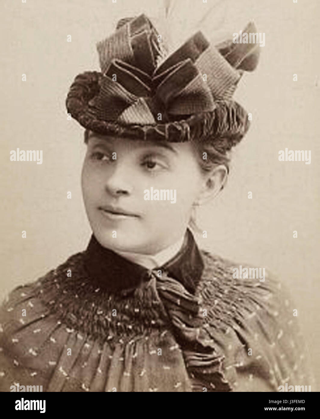 Gabrielle Rejane war eine bekannte französische Schauspielerin, die für ihre Rollen in Drama und Komödie bekannt war, insbesondere im späten 19. Und frühen 20. Jahrhundert, und trug maßgeblich zum französischen Theater bei. Stockfoto