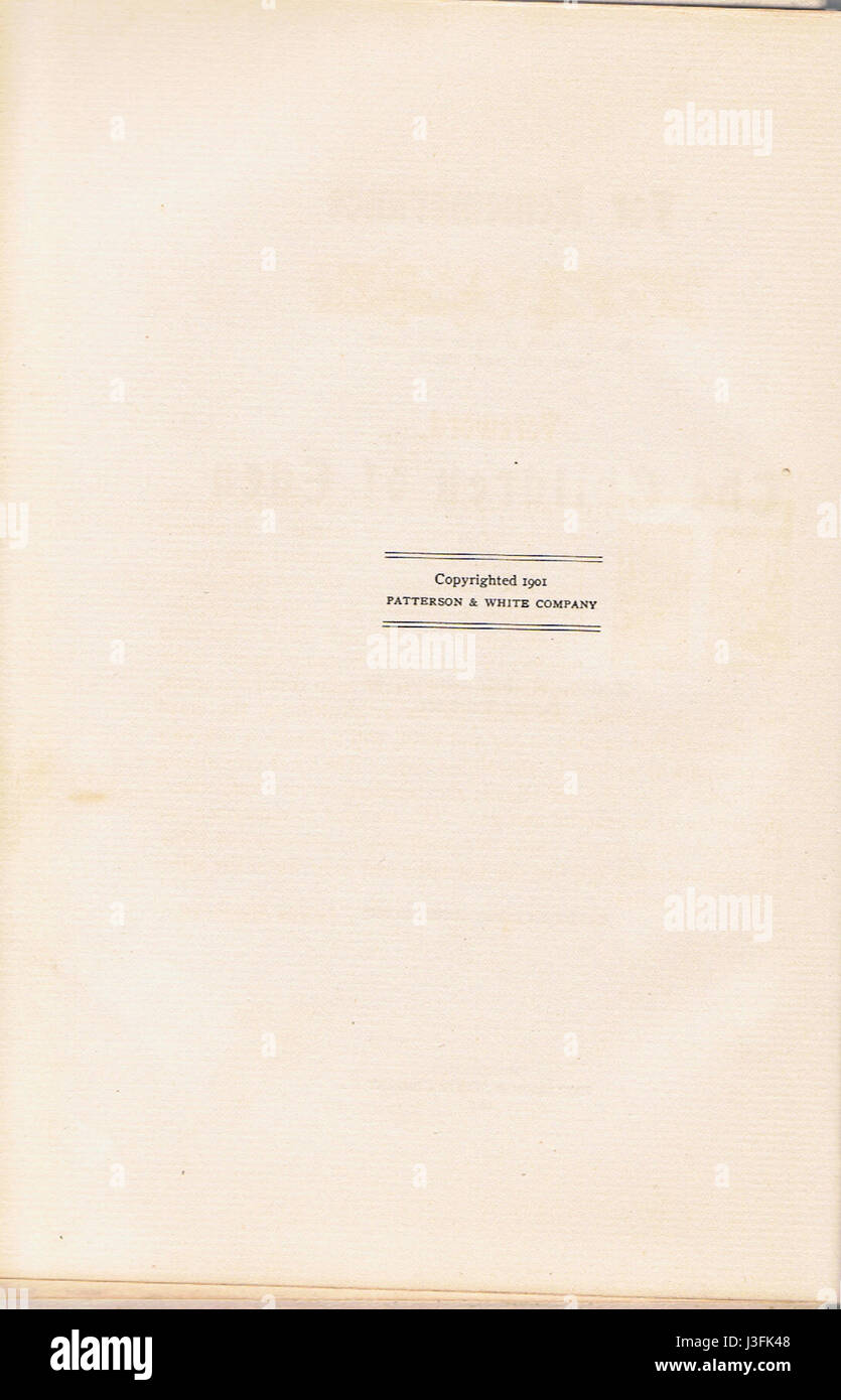 „For Remembrance“ ist eine von Agnes Repplier herausgegebene Sammlung, die eine Reihe von Essays über Leben, Erinnerung und Geschichte enthält. Es ist eine Meditation über persönliche Erfahrungen und kulturelle Reflexionen im Laufe der Zeit. Stockfoto