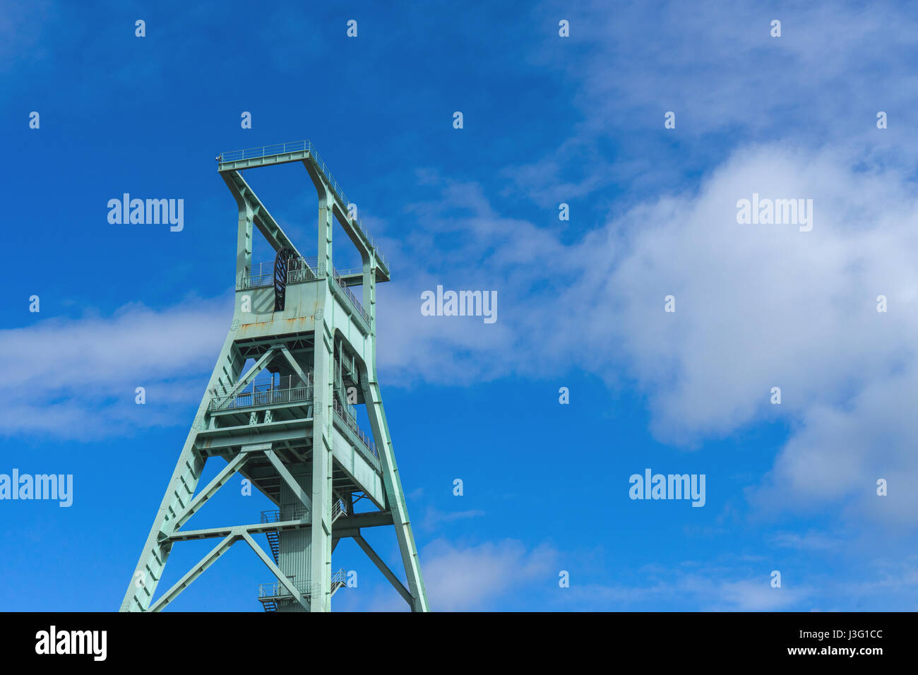 Förderband Turm des Bergbaumuseums in Bochum (die wichtigsten Bergbaumuseum der Welt und ein Forschungsinstitut zur Geschichte des Bergbaus), Deutschland Stockfoto