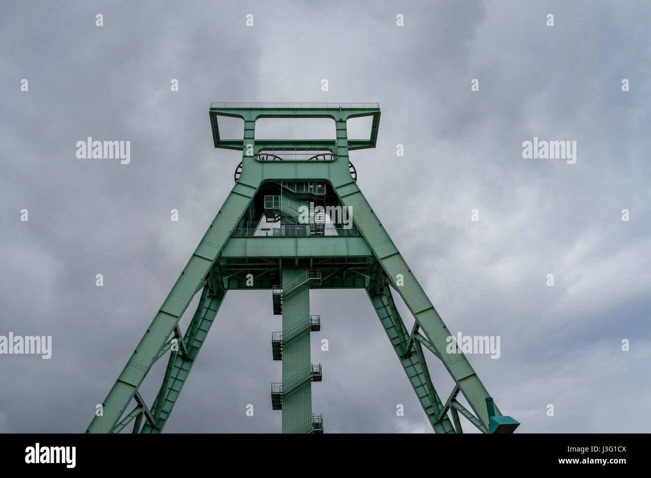 Förderband-Turm des Bergbaumuseums in Bochum (die wichtigsten Bergbaumuseum der Welt und ein Forschungsinstitut zur Geschichte des Bergbaus, Deutschland Stockfoto
