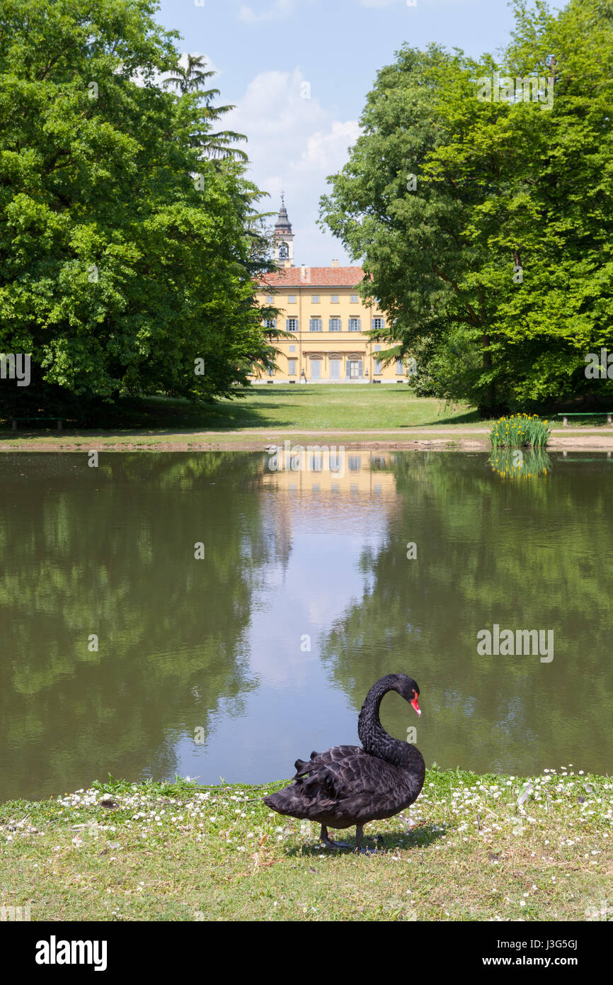 Villa Annoni, einer historischen Villa aus dem 19. Jahrhundert, Ansicht vom Park. Cuggiono, Italien Stockfoto