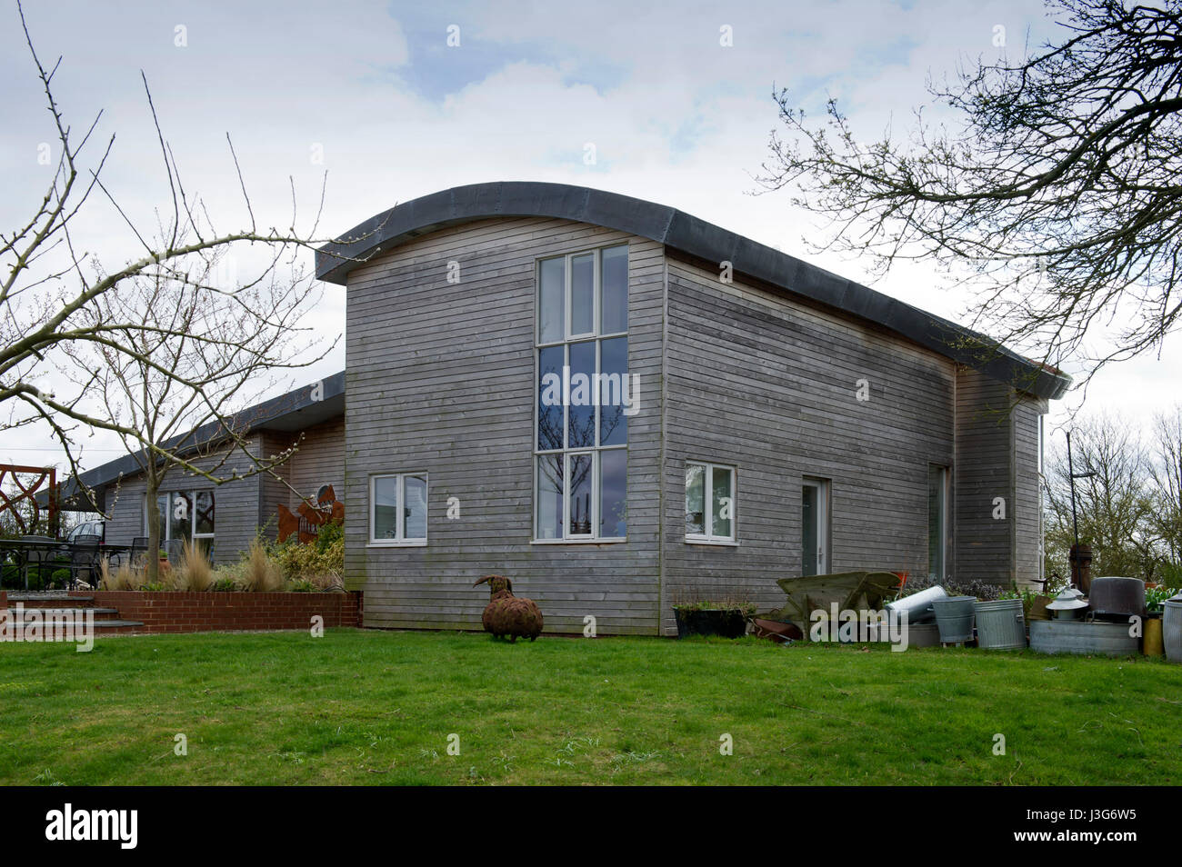 Stachelige oben, ein Eco House, in Worcestershire, Großbritannien, im Besitz von volkwagen Enthusiasten Stockfoto