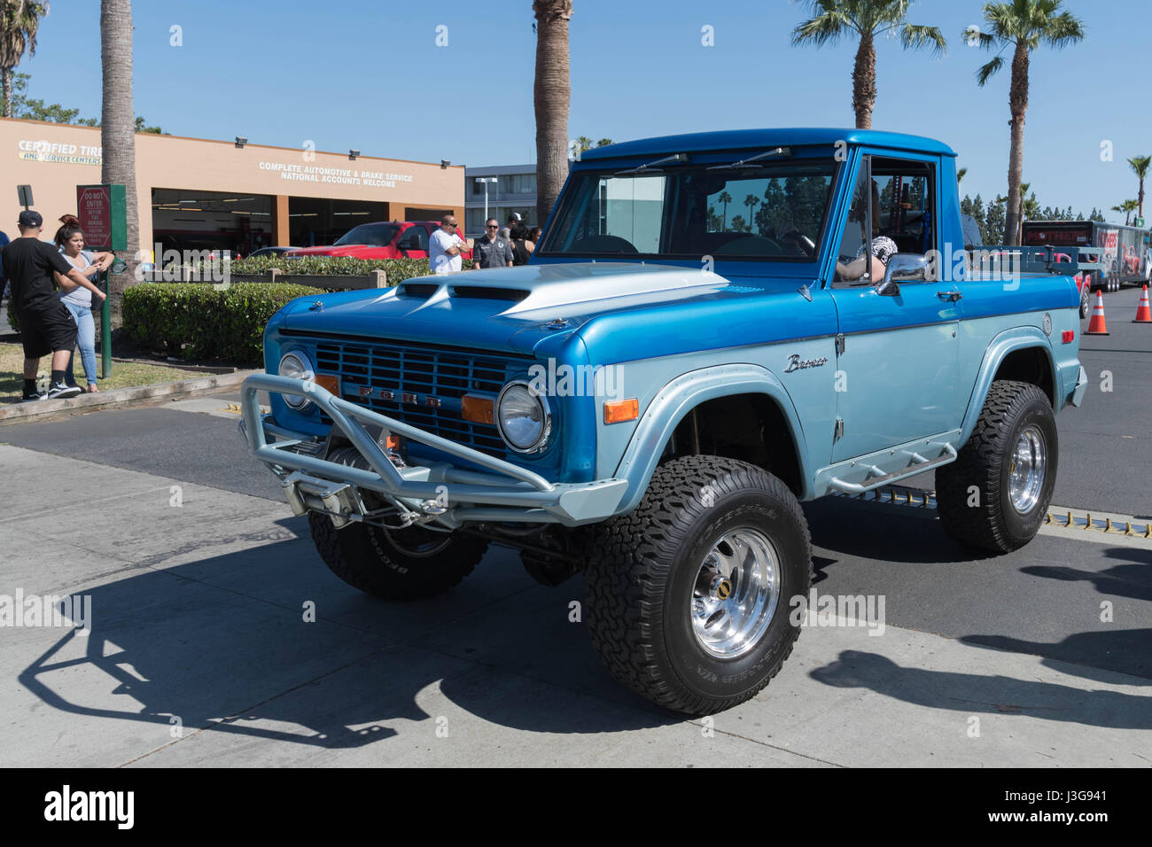 Buena Park, USA - 30. April 2017: Ford Bronco auf dem Display während der fabelhaften Furten Forever Stockfoto