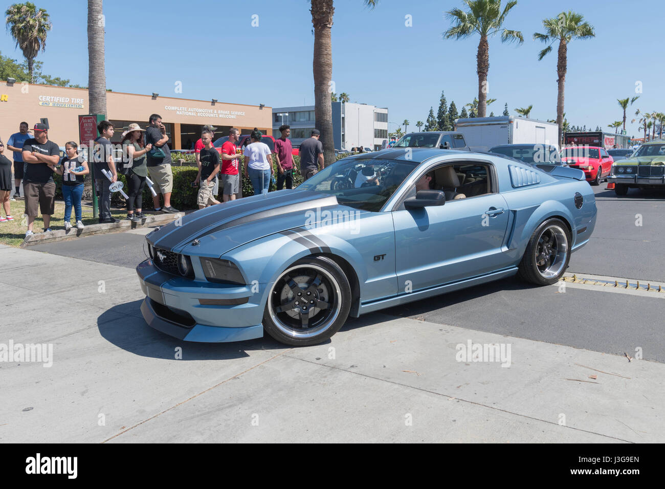 Buena Park, USA - 30. April 2017: Ford Mustang GT fünften Generation auf dem Display während der fabelhaften Furten Forever Stockfoto