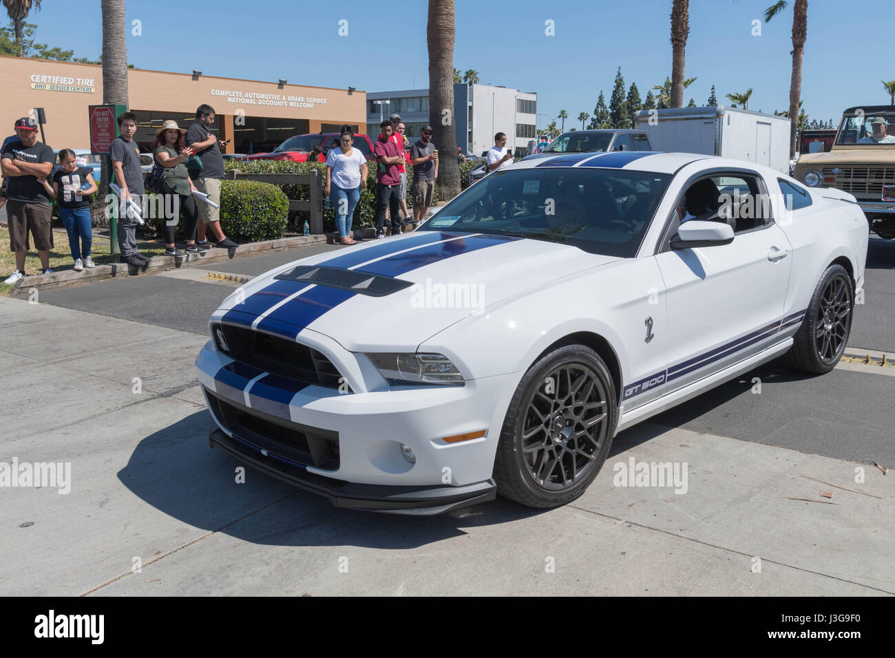 Buena Park, USA - 30. April 2017: Ford Mustang fünften Generation auf dem Display während der fabelhaften Furten Forever Stockfoto