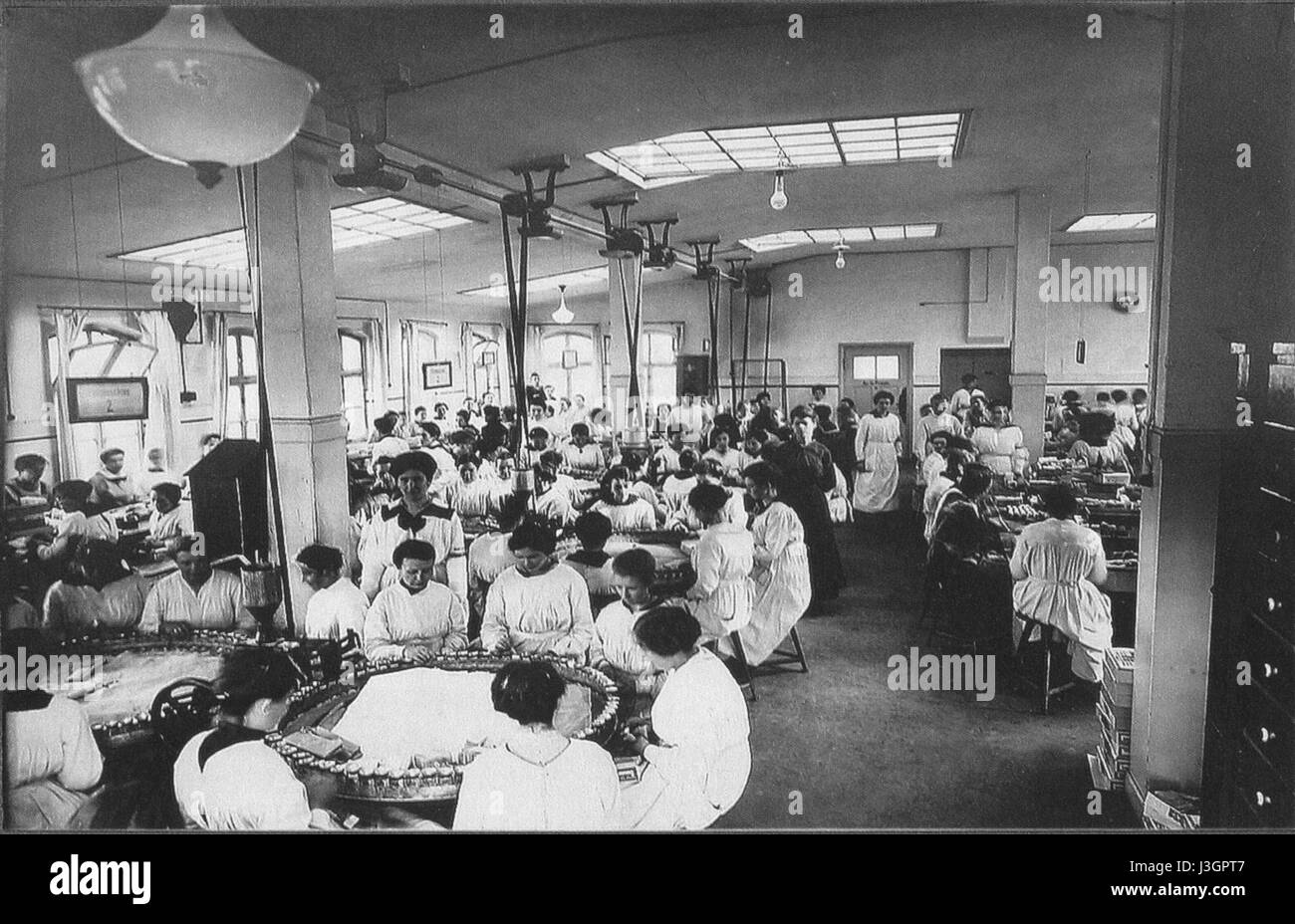 Das Fahlberg List Tablettenhaus um 1900 bezieht sich auf eine historische Apotheke oder Fabrikationsstätte, die sich auf Arzneimitteltabletten im frühen 20. Jahrhundert spezialisiert hat. Stockfoto