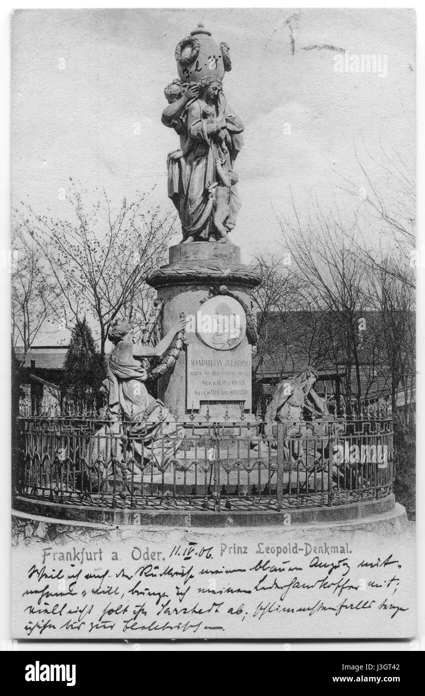 Das 1906 errichtete Prinz-Leupold-Denkmal in Frankfurt oder ist ein Denkmal für eine bedeutende historische Figur, das das kulturelle Erbe und die historische Bedeutung der Region widerspiegelt. Stockfoto