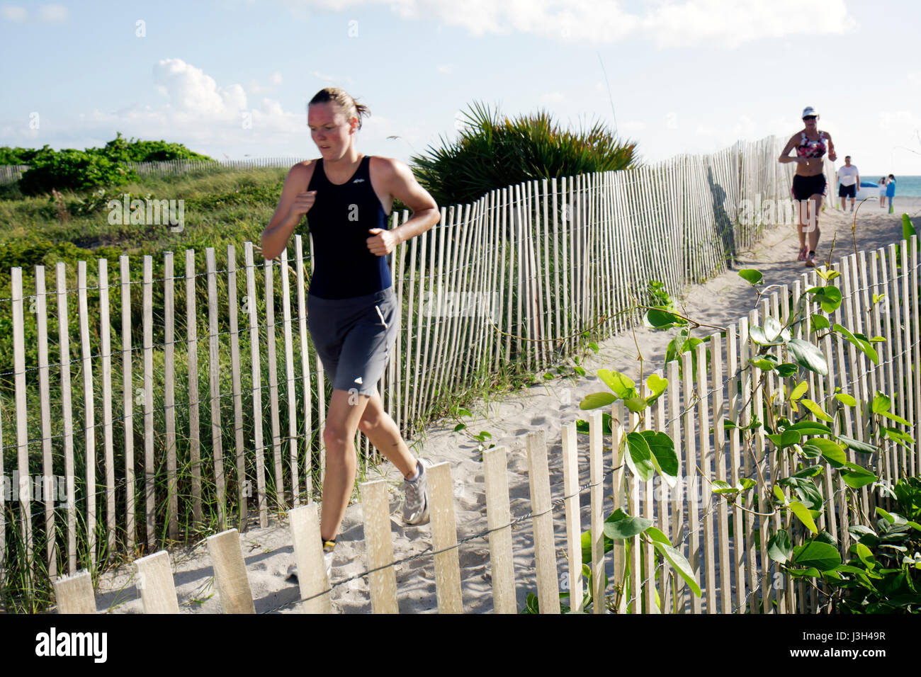 Miami Beach Florida, Ocean Drive, Lummus Park, Publix Family Fitness Weekend, Triathlon, Wettkampf, Konkurrent, Ausdauersport, Athlet, Laufen, Läufer, endu Stockfoto