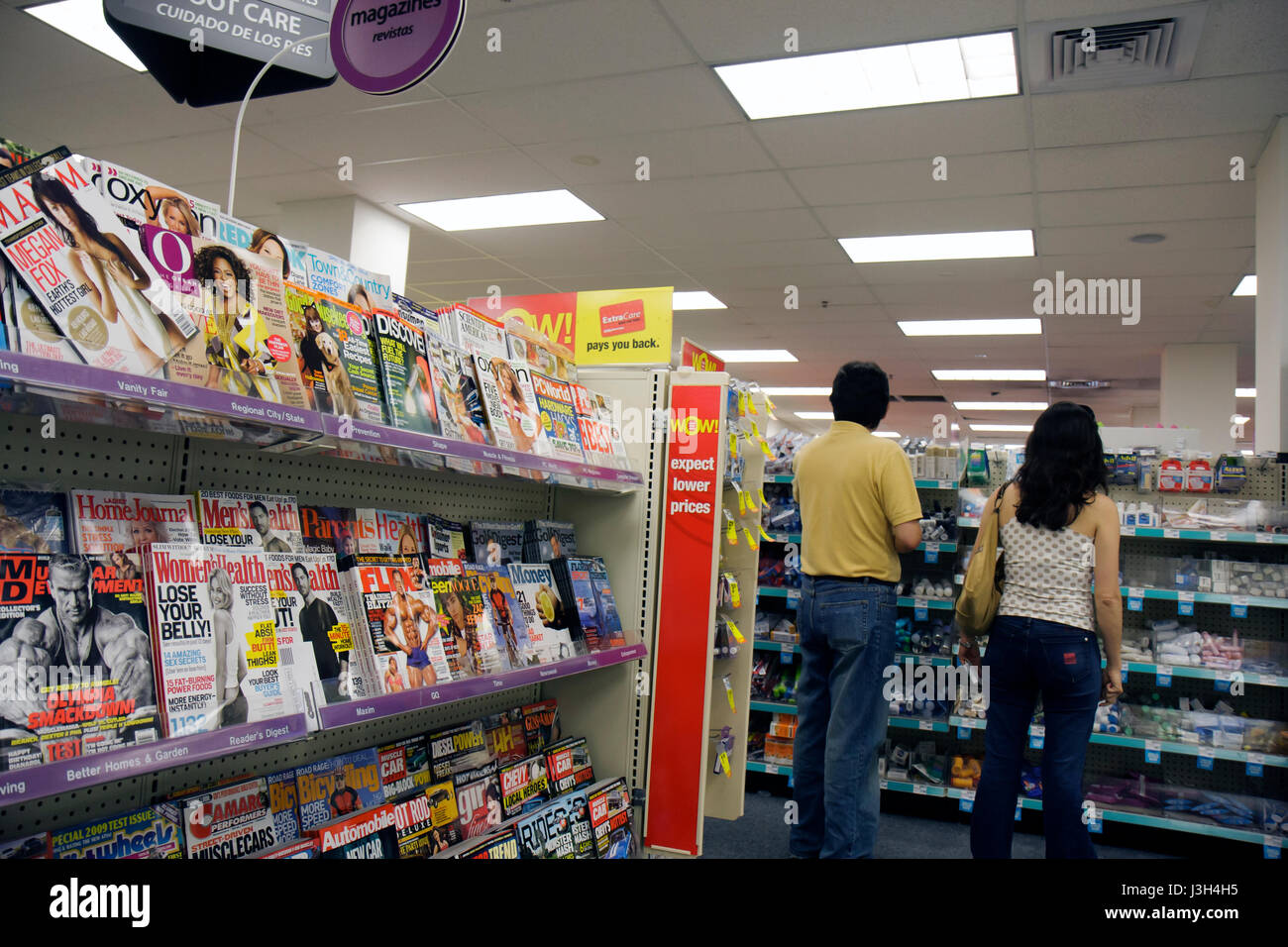 Cvs Magazine Rack Erwachsene zeitschriften zu verkaufen -Fotos und -Bildmaterial in hoher ...