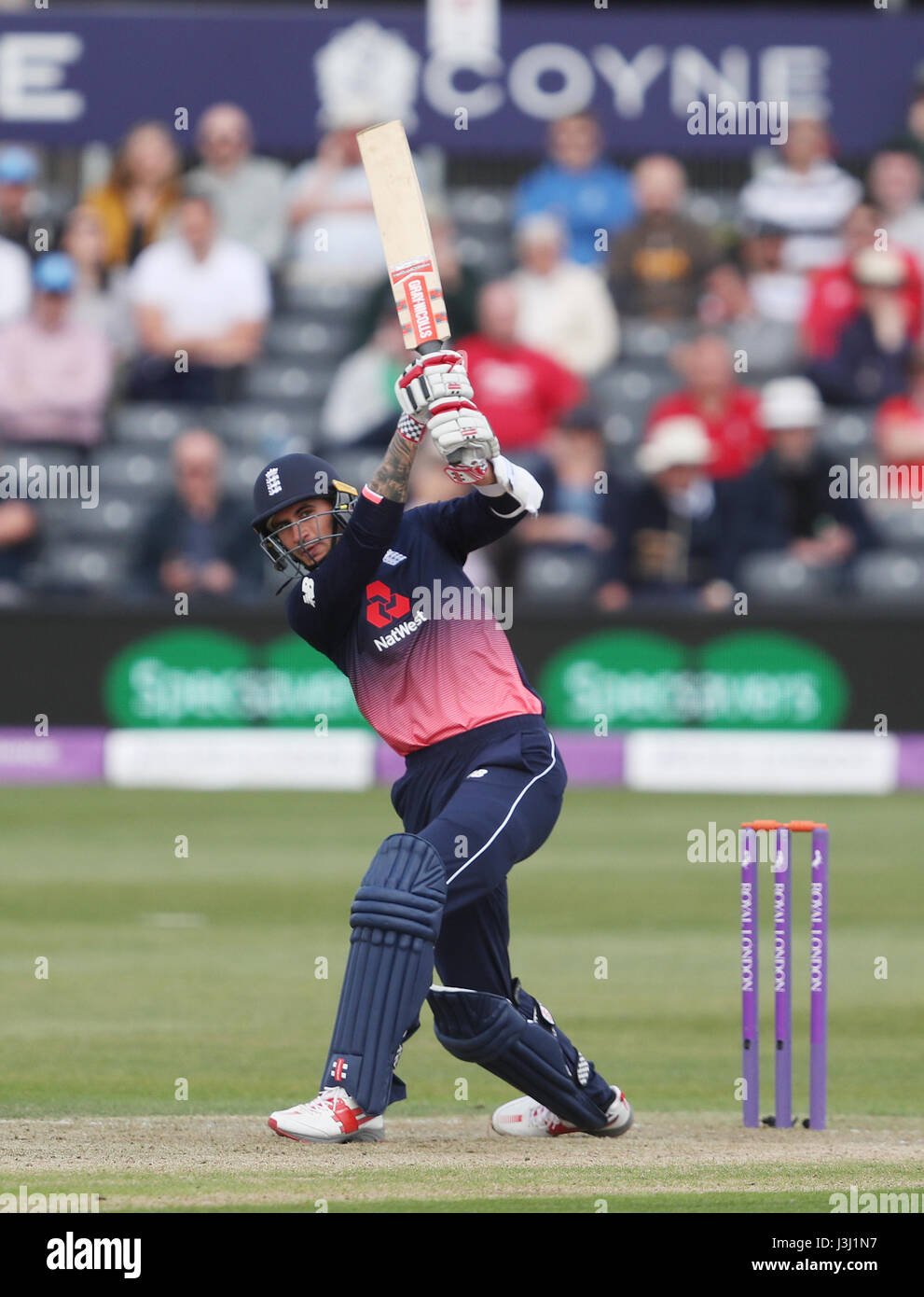 Englands Alex Hales während erste Royal London One Day International in The Brightside Ground, Bristol. Stockfoto