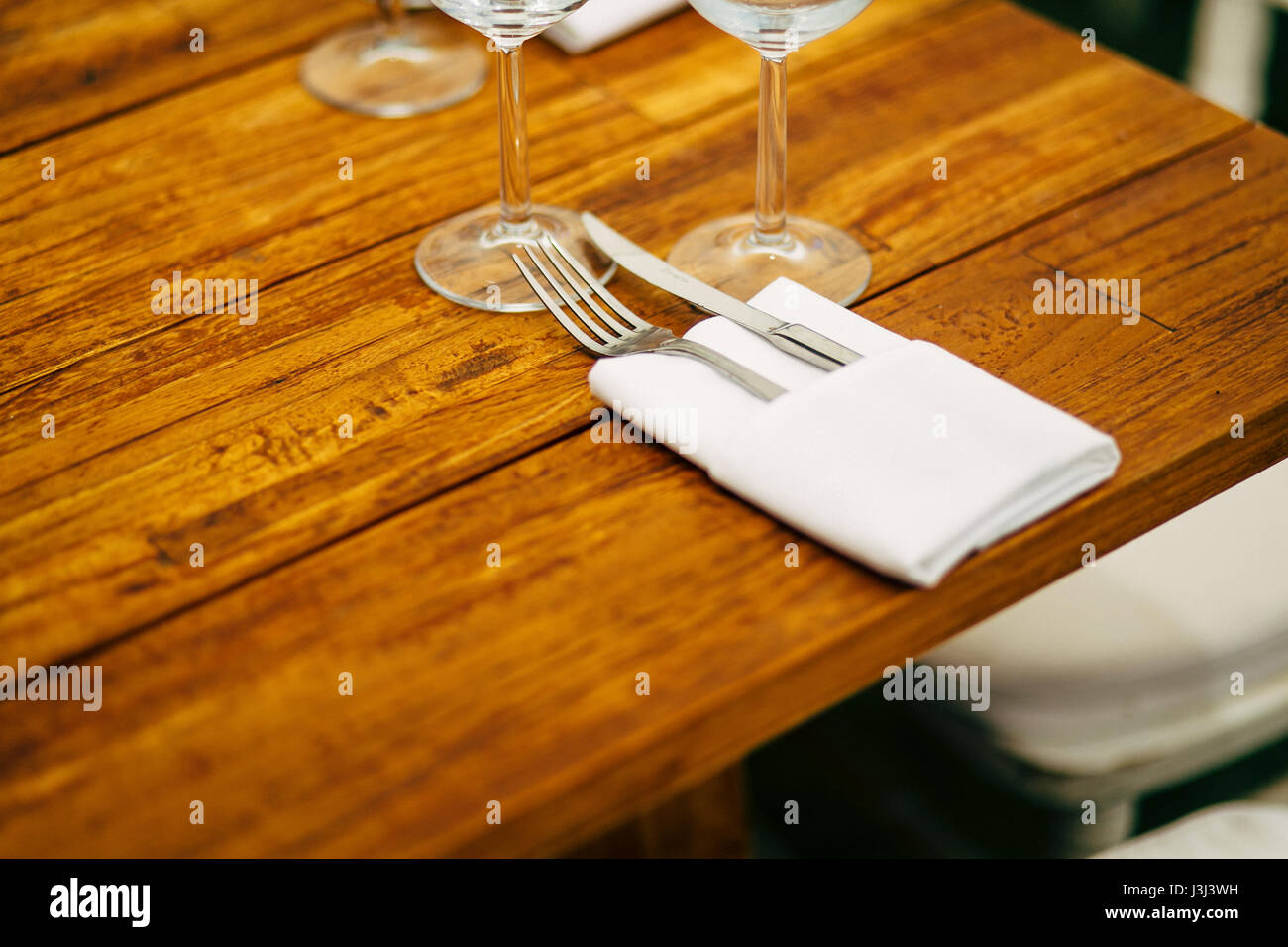 Luxus Tischdekoration.  Design-Details der Luxus-Veranstaltungen. Dinge wie schöne Tabelle Einstellung für das Ereignis bereit. Stockfoto