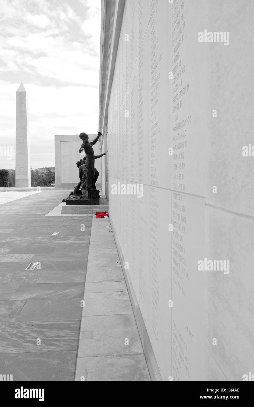 Das National Memorial Arboretum ehrt die gefallenen, Dienst und Opfer erkennt und fördert stolz in unserem Land. Stockfoto