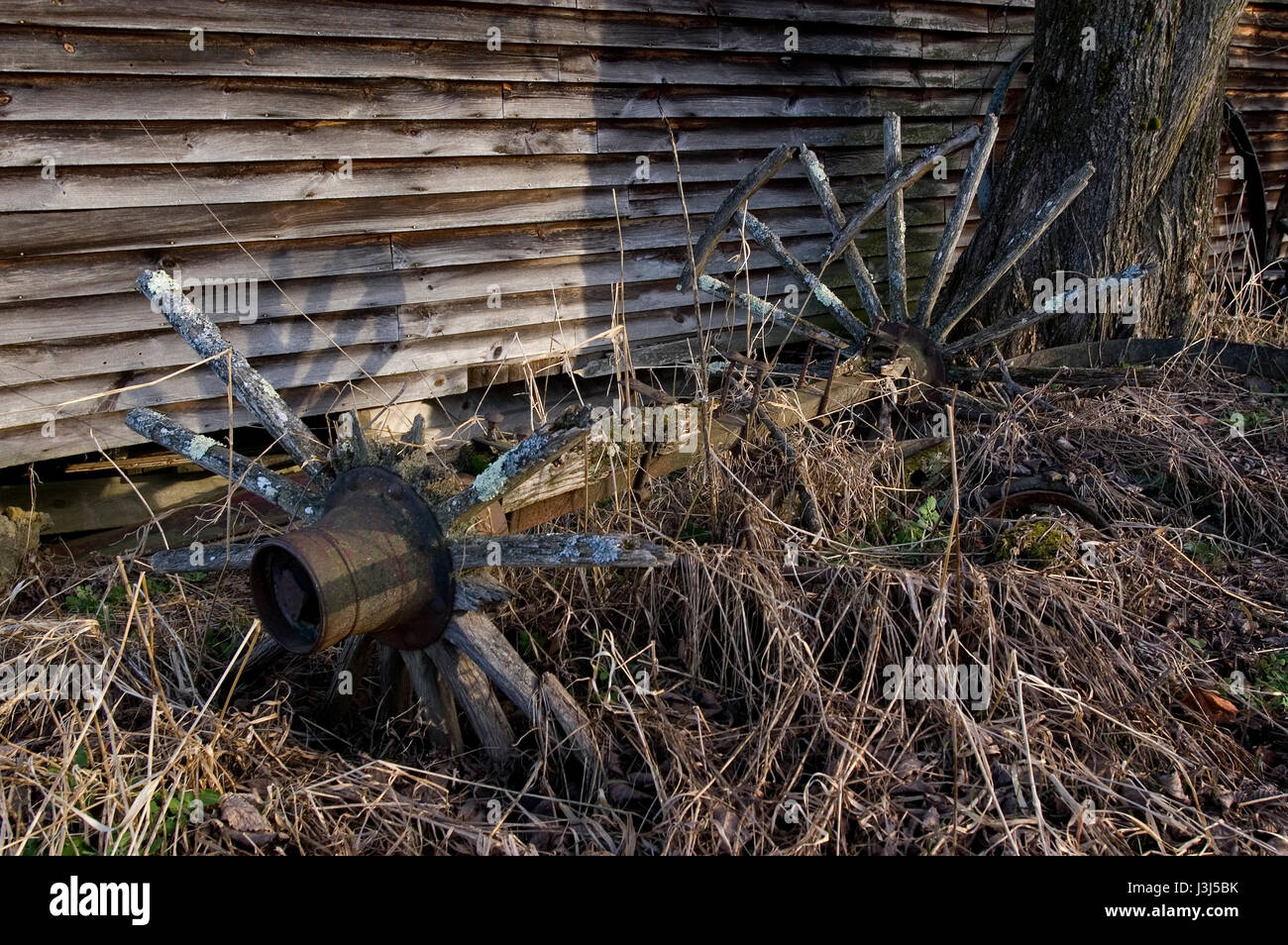 Aufgegeben von Landmaschinen bei einem Jaffrey, New Hampshire, USA, Bauernhof Stockfoto