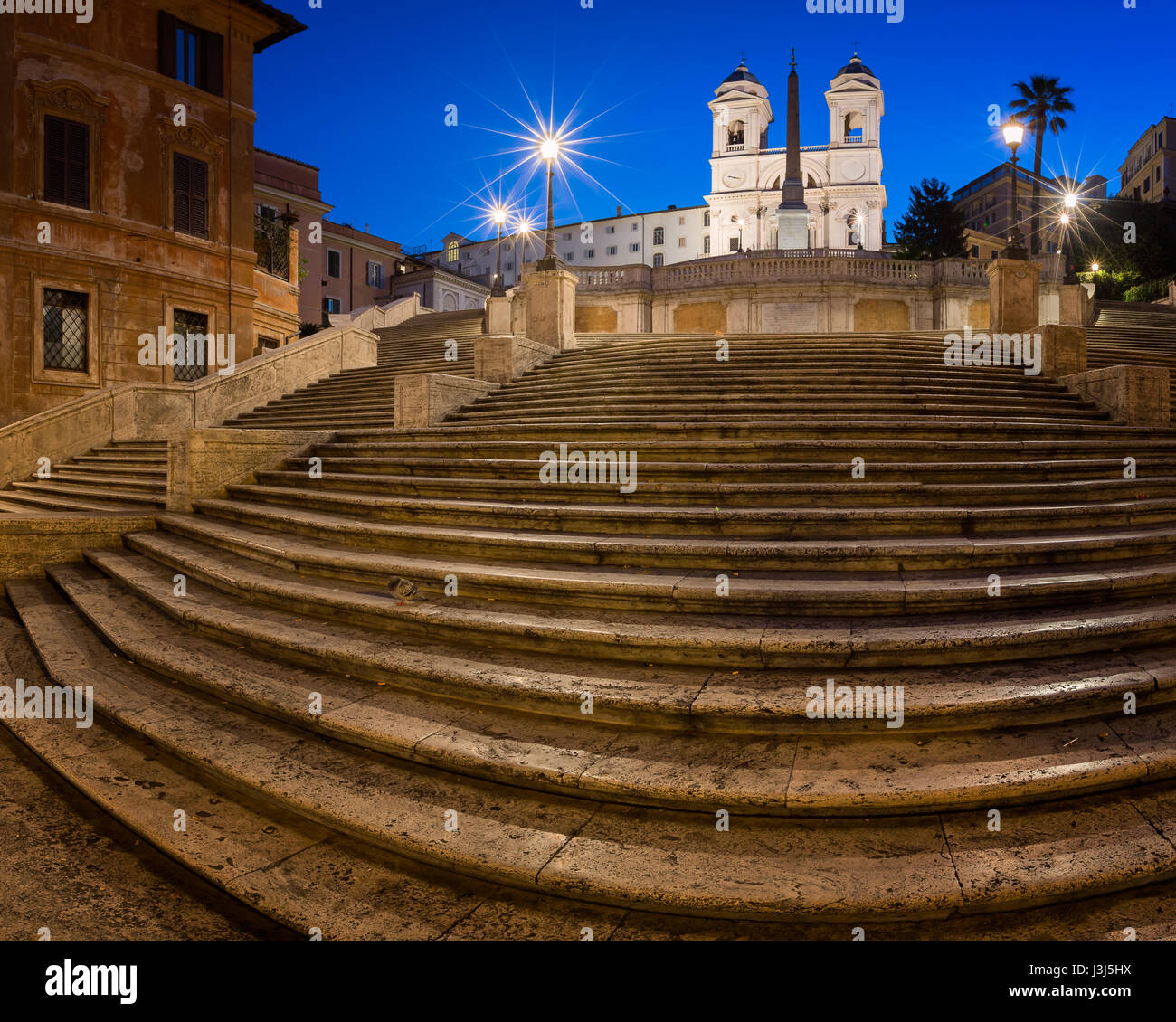 Monti schritte Fotos und Bildmaterial in hoher Auflösung Alamy