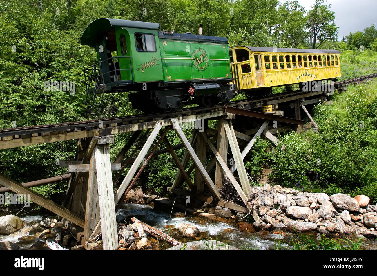 Die Zahnradbahn, die Mt. Washington - Mount Washington, New Hampshire, USA klettert Stockfoto