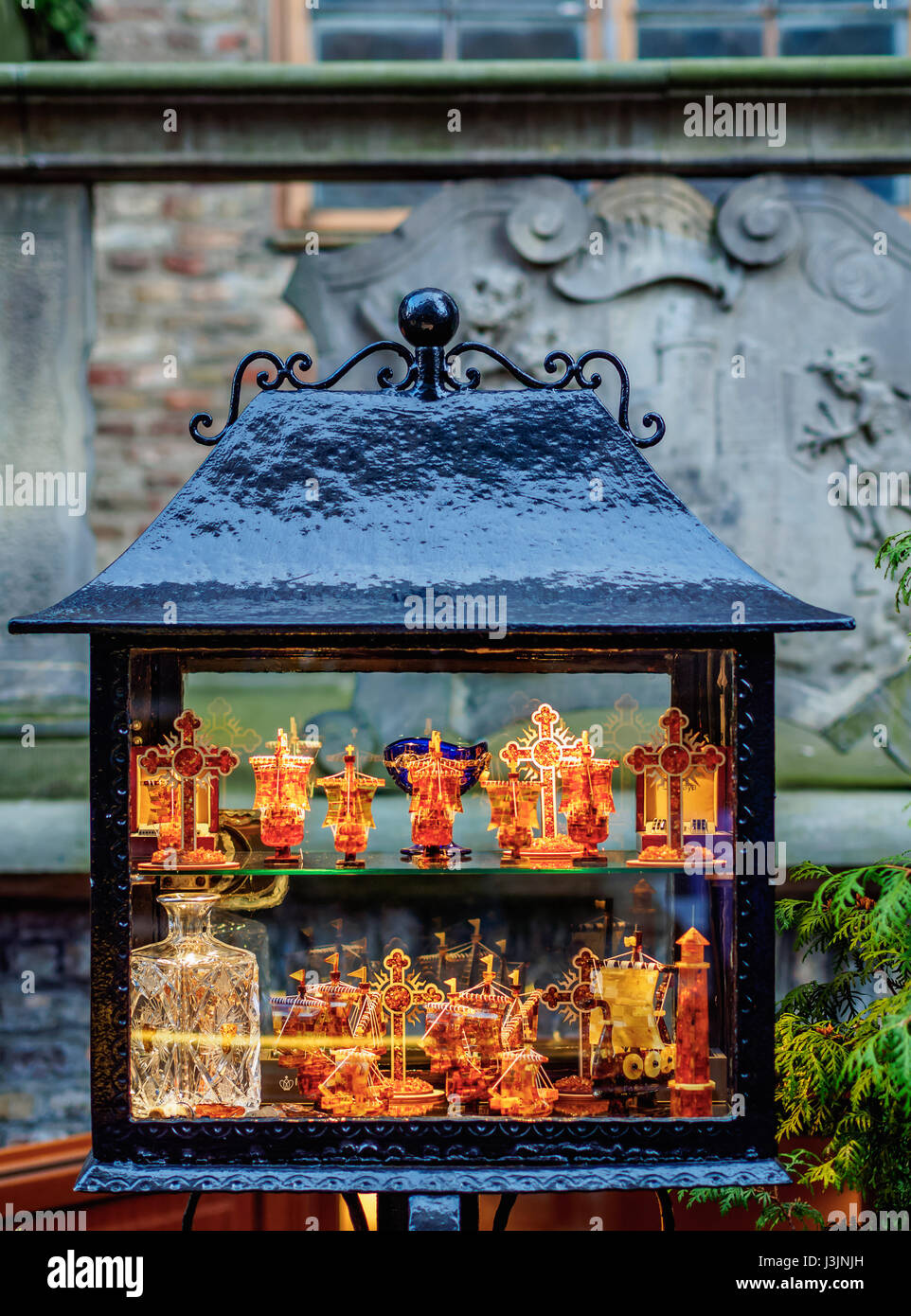 Polen, Westpommern, Gdansk, Old Town, Bernstein Schmuck anzeigen ulica Mariacka Stockfoto