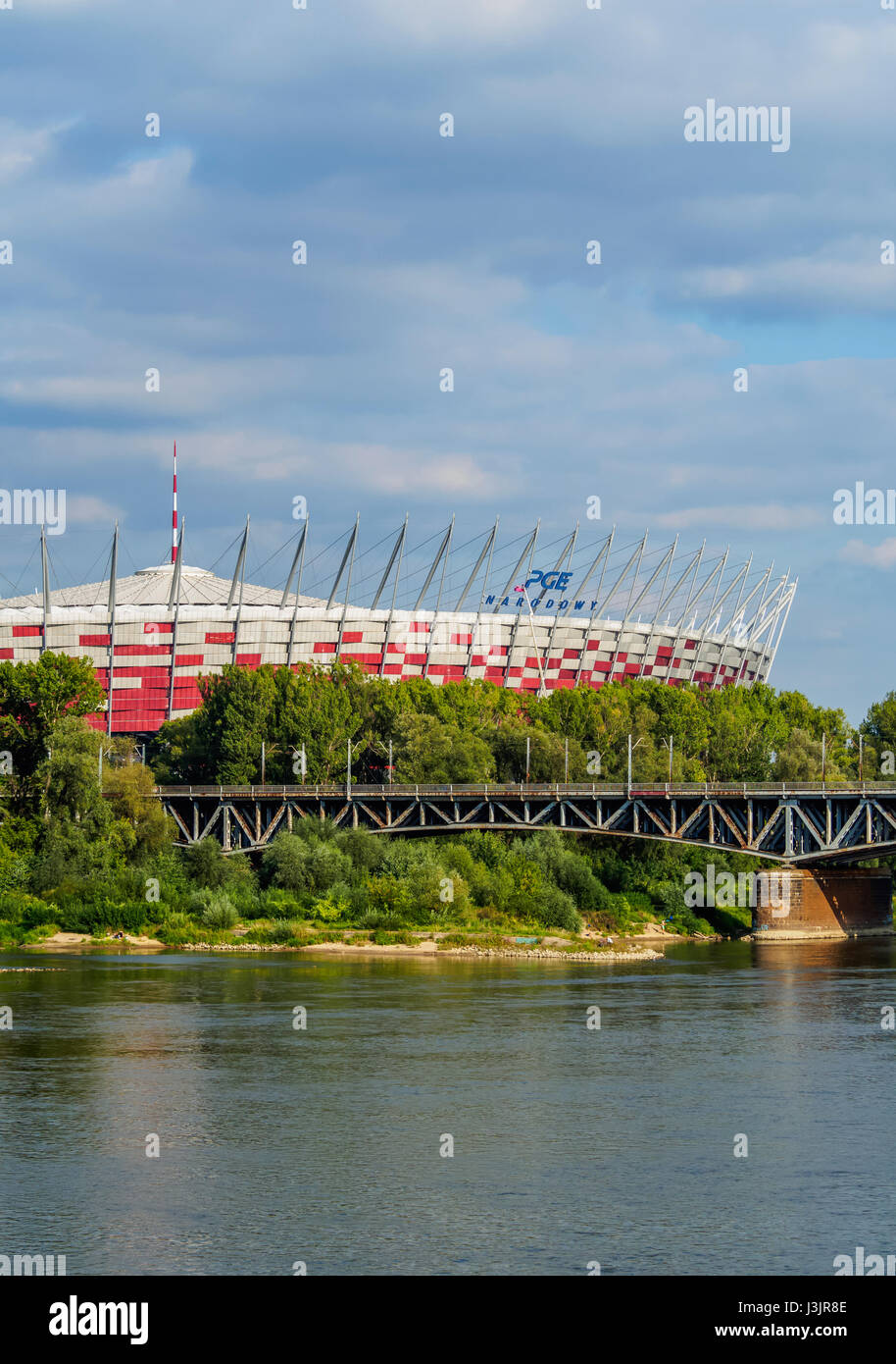 Polen, Woiwodschaft Masowien, Warschau, Nationalstadion und Weichsel Stockfoto