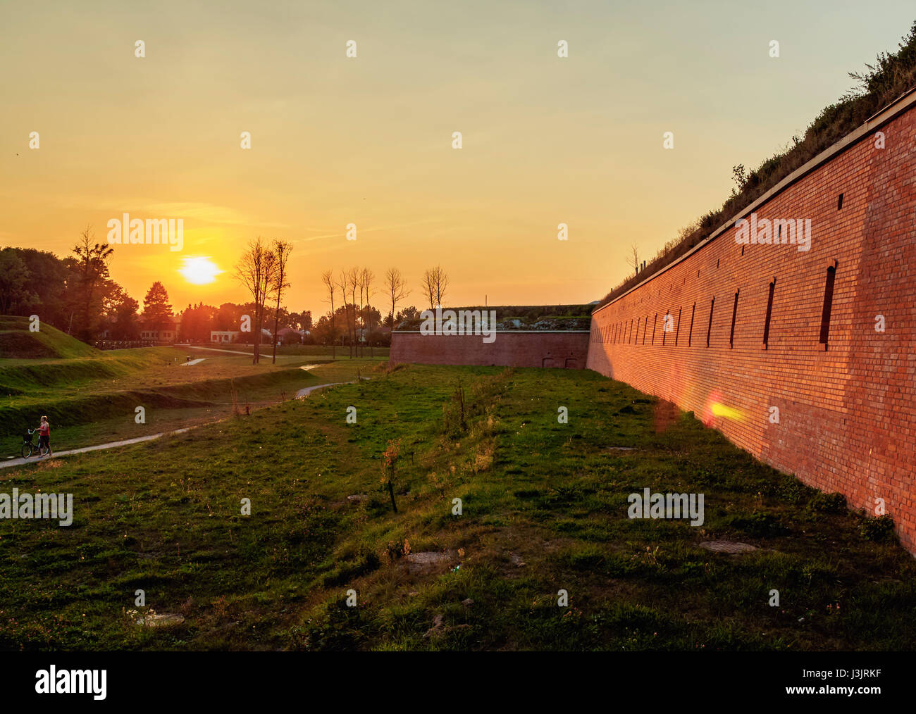 Polen, Woiwodschaft Lublin, Zamosc, alten Stadtmauern bei Sonnenuntergang Stockfoto