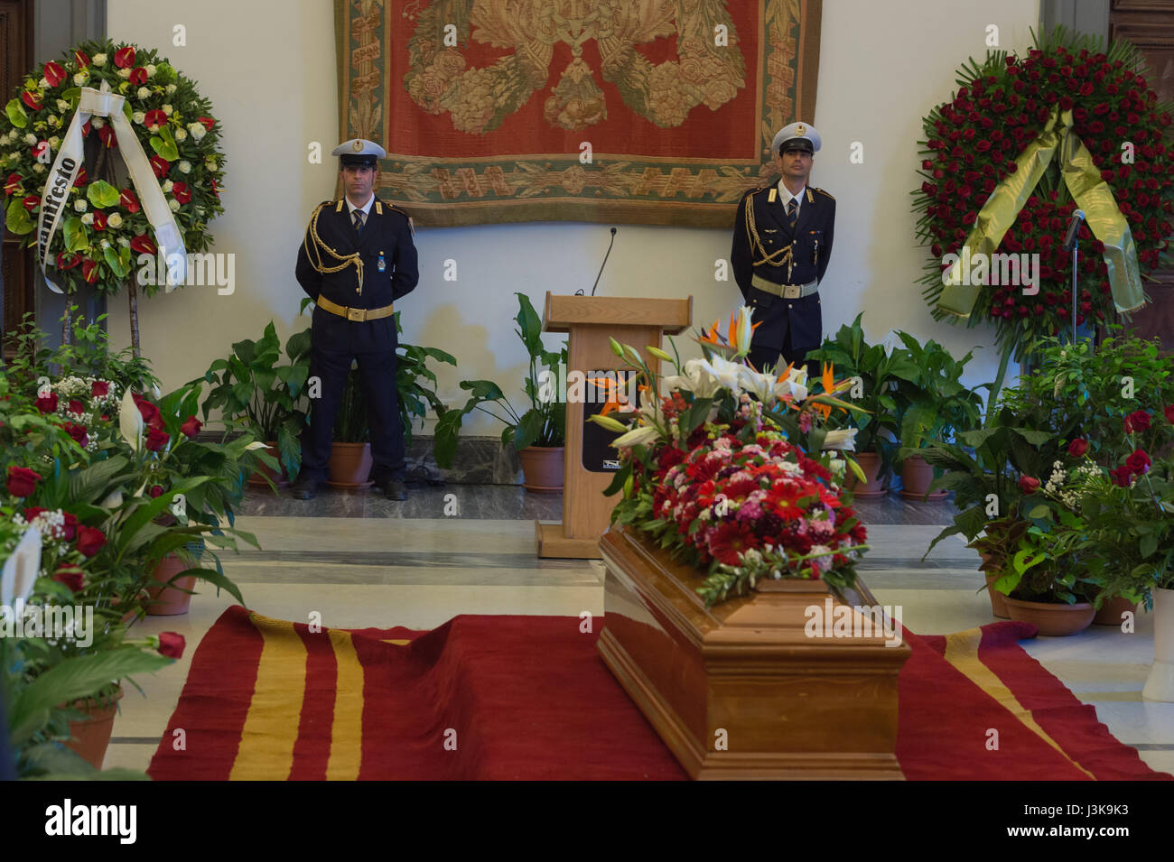 Rom, Italien. 5. Mai 2017. Die Beerdigung des Gründers und mehrmals