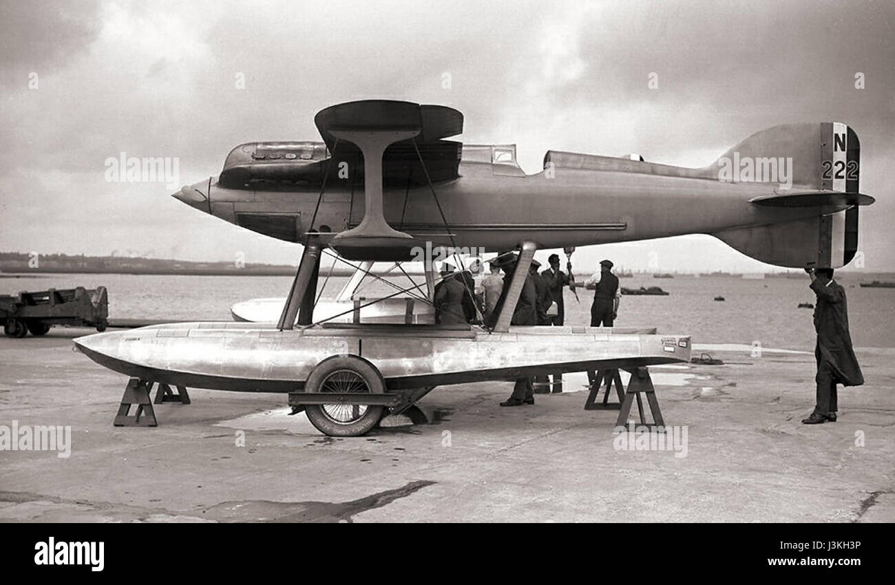 Die Gloster Napier IVB N222 war ein britisches Flugzeug, das 1927 beim Schneider Trophy-Rennen in Calshot, England, zum Einsatz kam. Stockfoto