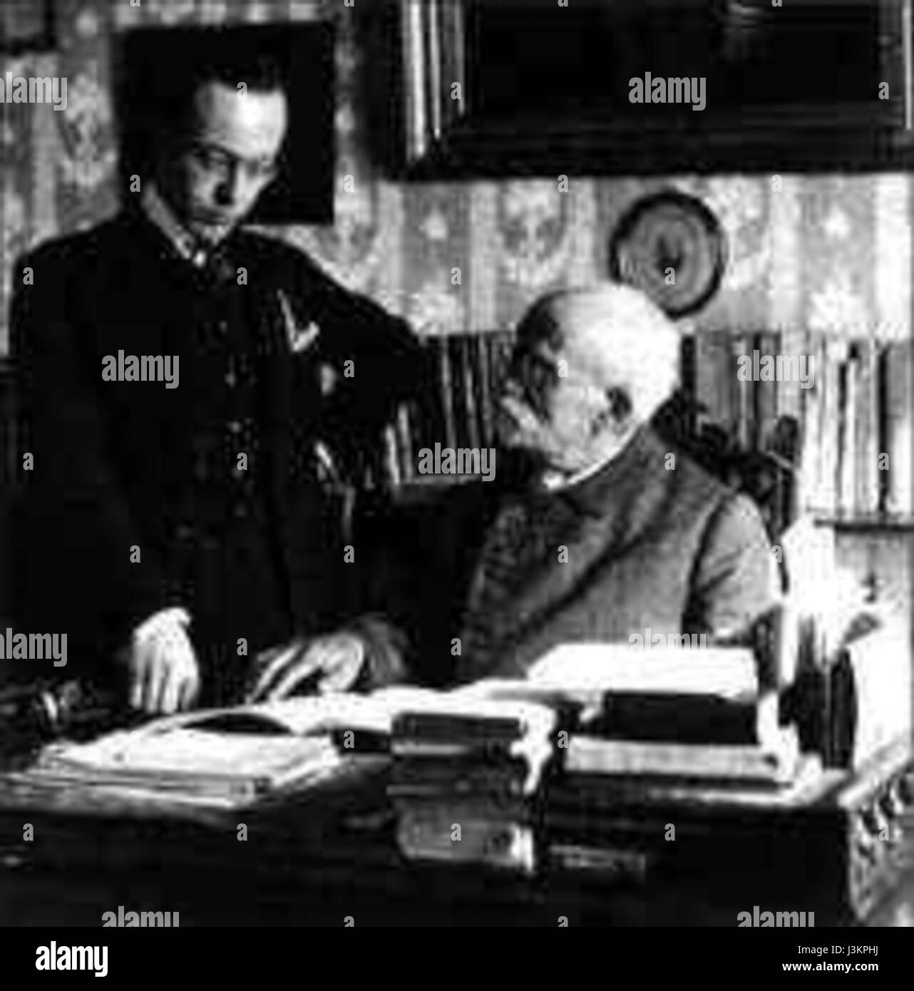 Gerhard Pedrell war ein renommierter Komponist und Musikwissenschaftler, der für seine Werke im frühen 20. Jahrhundert bekannt war. Seine Beiträge auf dem Gebiet der Musik, insbesondere der spanischen Musik, spielten eine wichtige Rolle in ihrer Entwicklung. Stockfoto