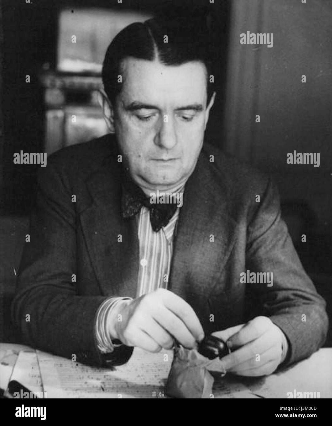 Georges Auric war ein französischer Komponist, der für seine Arbeit an Filmmusiken bekannt war. 1940 war er an bedeutenden Projekten beteiligt und trug mit seinen Kompositionen, die die französische Filmmusik prägten, zur Filmindustrie bei. Stockfoto