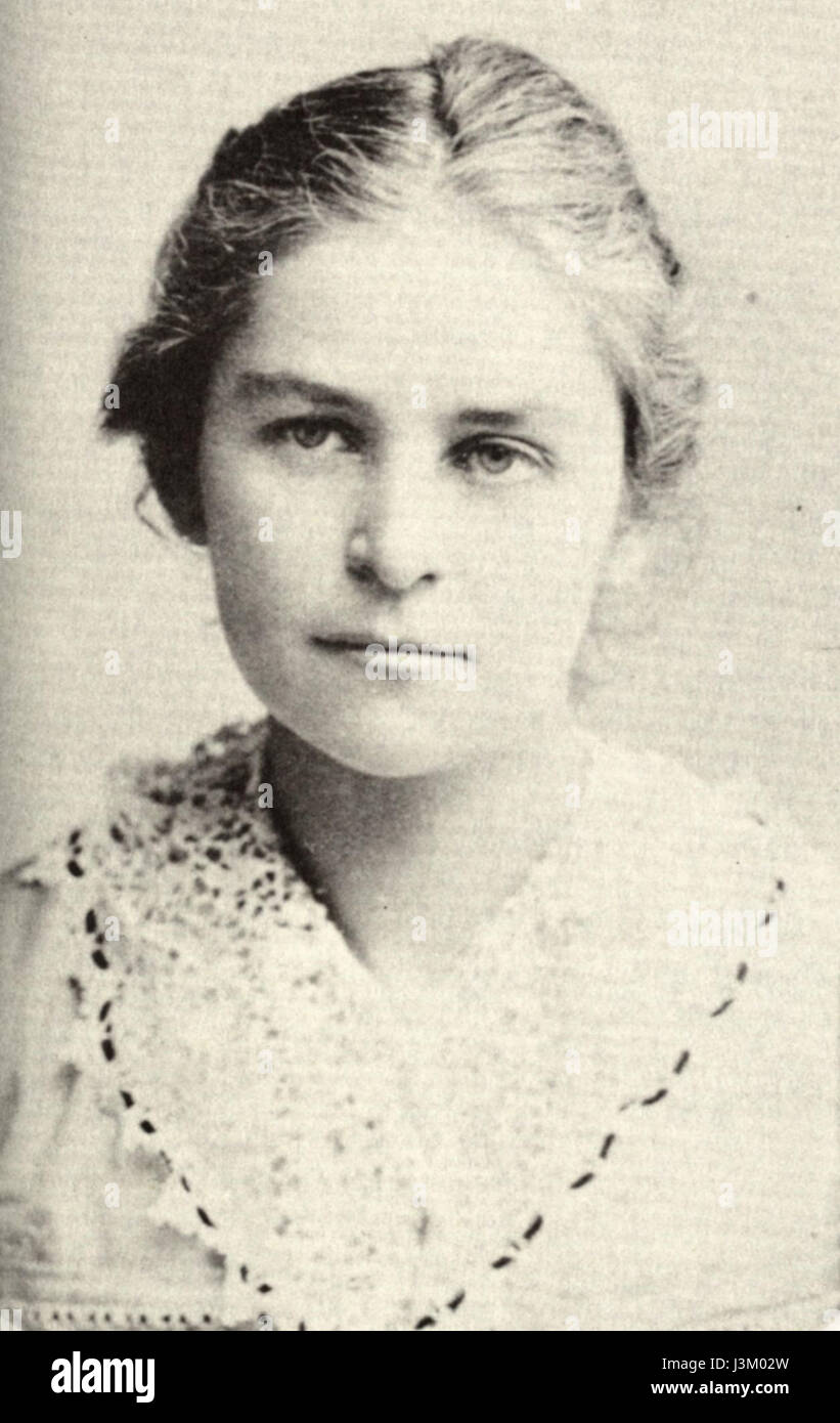 Hedwig Lachmann (1865–1918) war ein deutscher Dichter und Übersetzer. Bekannt für ihre Übersetzungen französischer Literatur, insbesondere der Werke von Paul Verlaine, sind ihre Beiträge zur deutschen Literatur bedeutsam und spiegeln eine tiefe Verbindung zur französischen Literaturkultur wider. Stockfoto