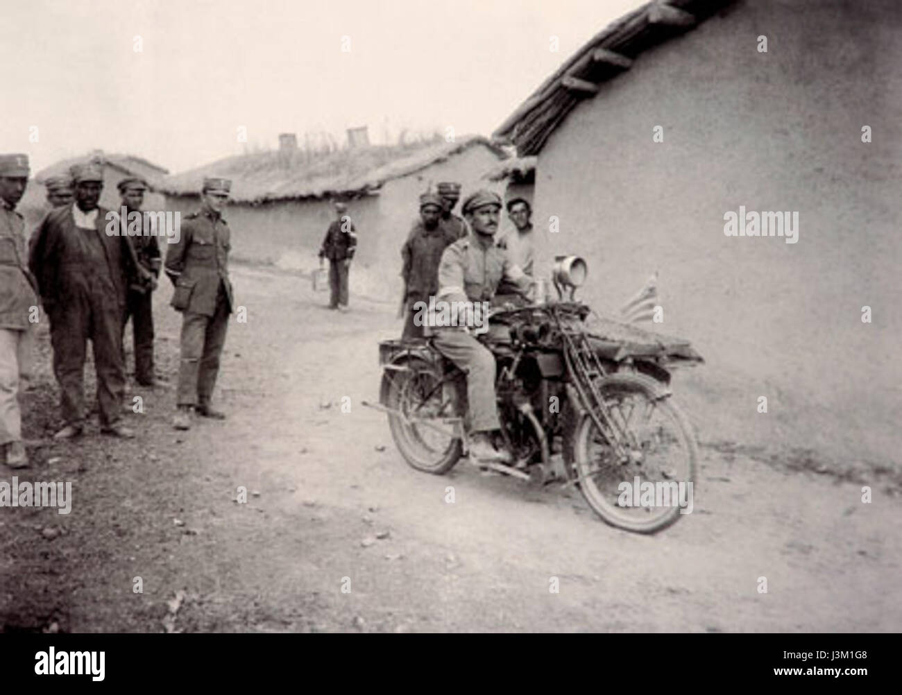 Griechische Soldaten auf dem Motorrad in Anatolien Stockfoto