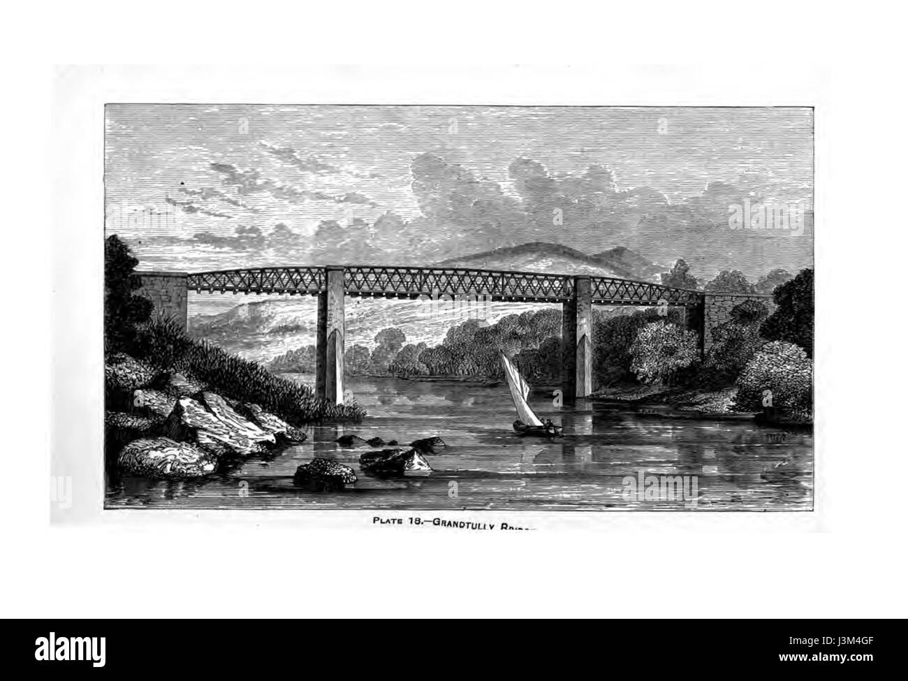 Die Grandtully Bridge ist ein historisches Bauwerk, das den Fluss Tay in der Nähe von Aberfeldy in Schottland überquert. Bekannt für sein architektonisches Design und seine historische Bedeutung, ist es ein wichtiges Wahrzeichen in der Region. Stockfoto