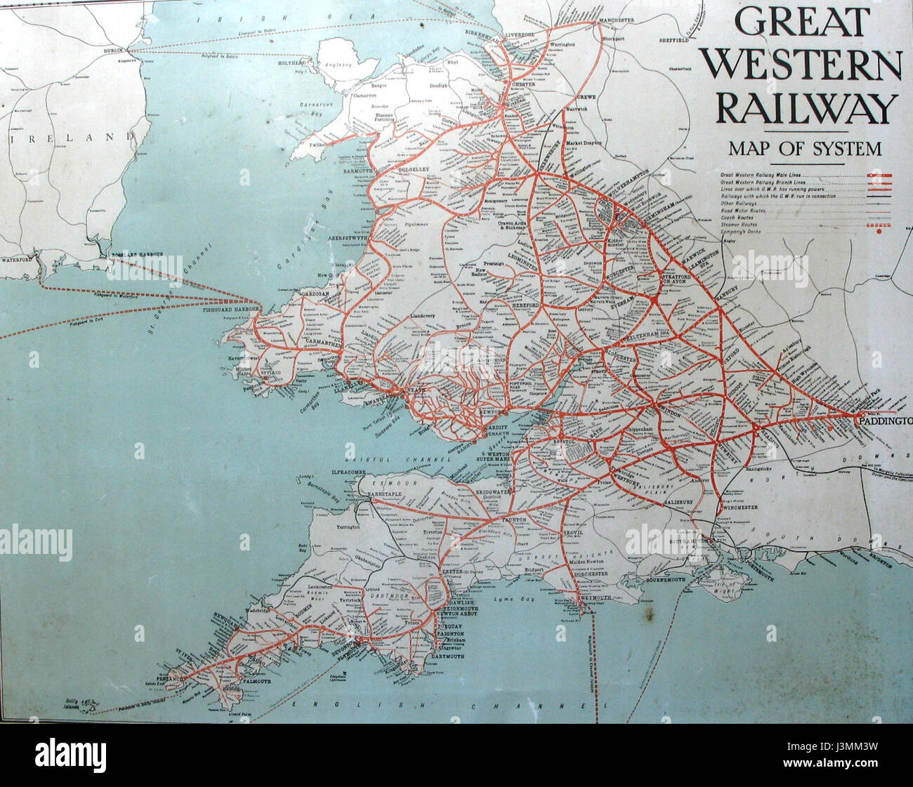 Dies ist eine historische Karte der Great Western Railway (GWR), einem bekannten britischen Eisenbahnnetz, das eine Schlüsselrolle bei der Industrialisierung des Vereinigten Königreichs spielte. Stockfoto