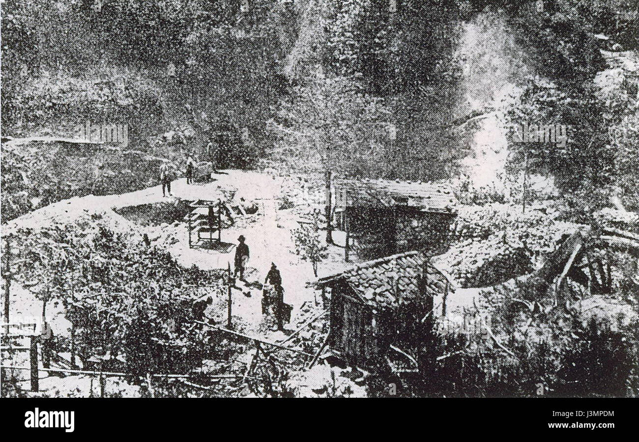 Hopa madenleri bezeichnet die Bergbauindustrie von Hopa, einer Stadt in der Provinz Artvin in der Türkei. Diese Region ist bekannt für ihre mineralischen Ressourcen und ihre historische Bedeutung im türkischen Bergbau. Stockfoto