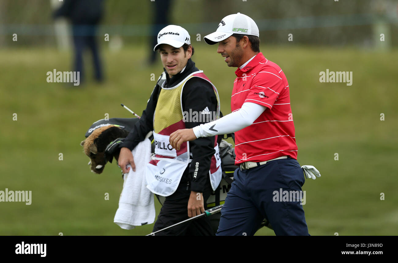 Spaniens Pablo Larrazabal während Tag eins der Golf-Sechser im Centurion Club, St Albans. Stockfoto