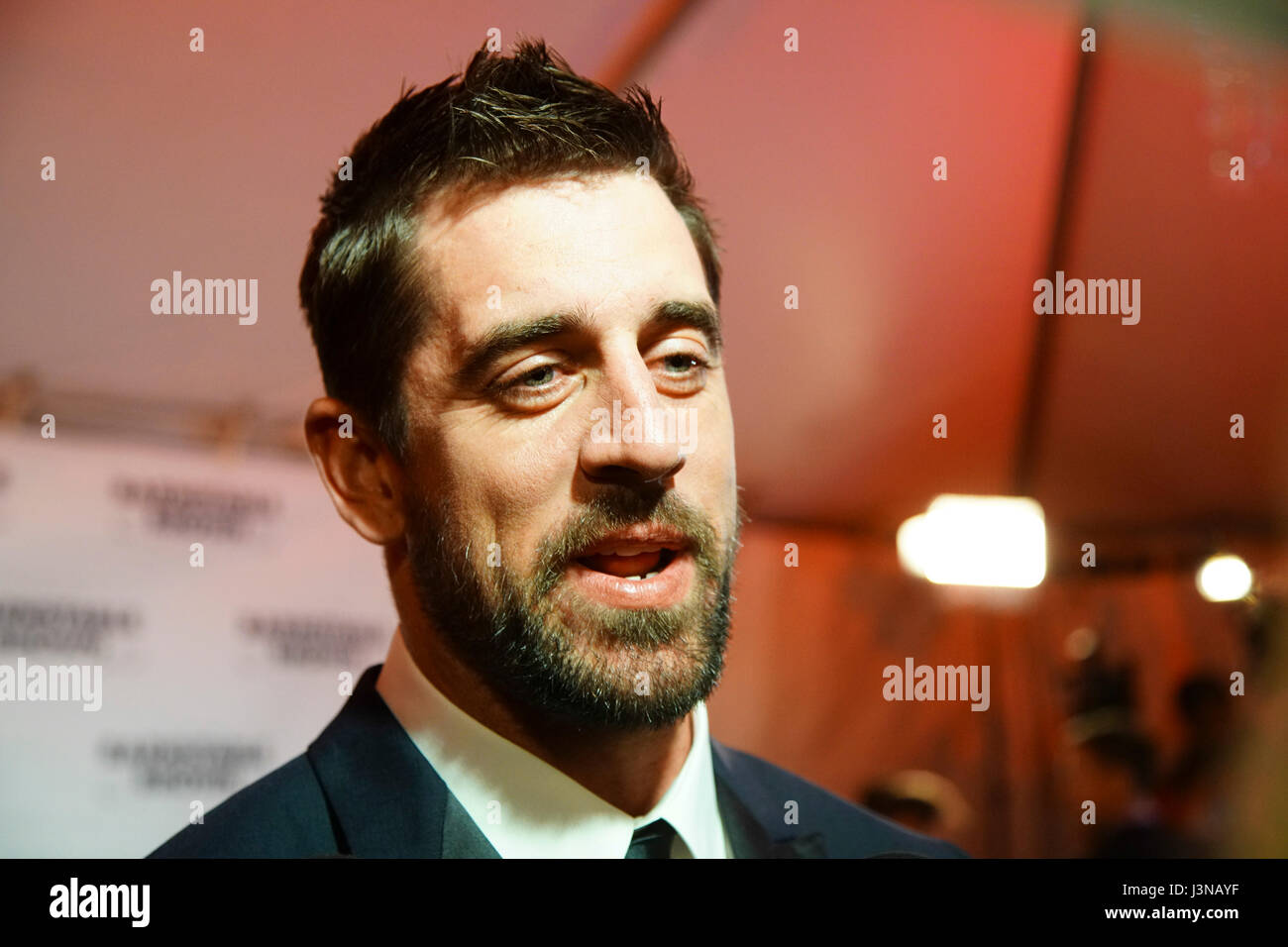 Louisville, Kentucky, USA. 5. Mai 2017. Aaron Rodgers, NFL Quarterback, besucht die Barnstable Brown-Gala zugunsten der Diabetes und Adipositas-Zentrum am 5. Mai 2017 in Louisville, Kentucky. Bildnachweis: Das Foto Zugang/Alamy Live-Nachrichten Stockfoto