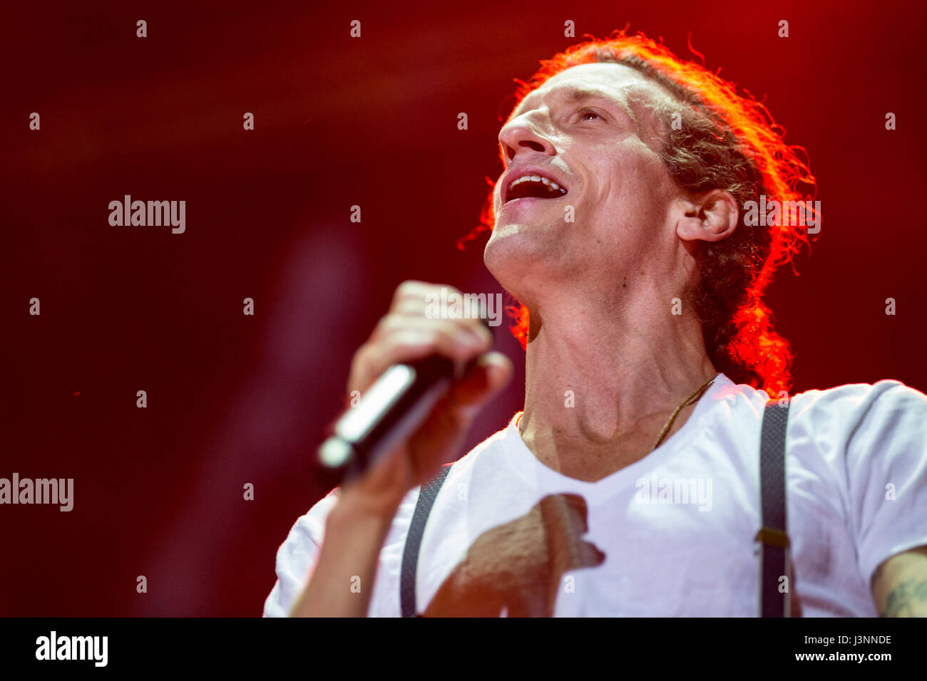 Memphis, Tennessee, USA. 6. Mai 2017. Sänger David Shaw von der Erweckungsbewegung Höchstleistungen 2017 Beale Street Music Festival in Tom Lee Park am 6. Mai 2017 in Memphis, Tennessee. Bildnachweis: Das Foto Zugang/Alamy Live-Nachrichten Stockfoto