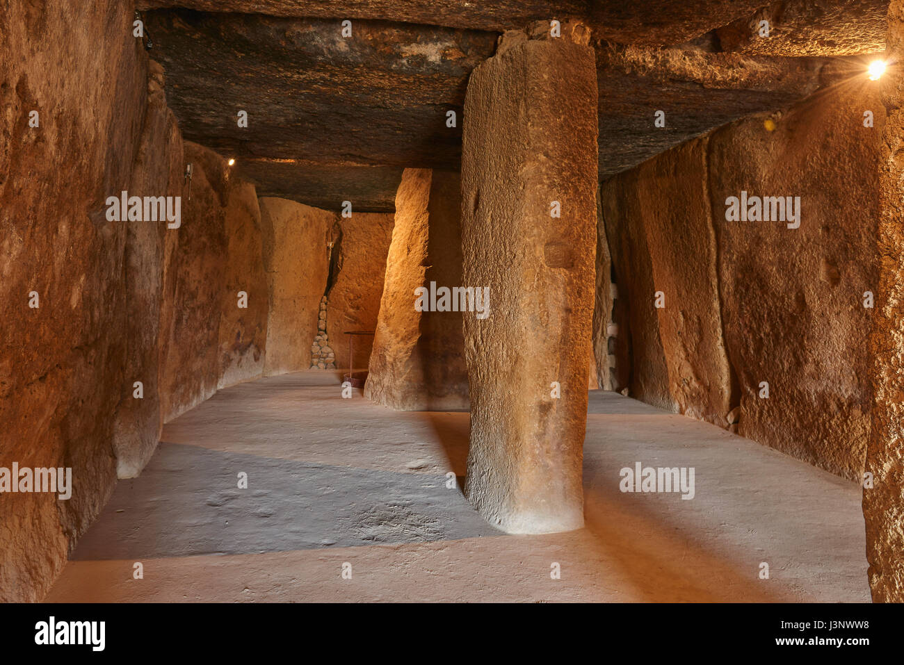 Dolmen von menga, menga megalithischen Dolmen, Antequera, Provinz Málaga, Andalusien, Spanien Stockfoto